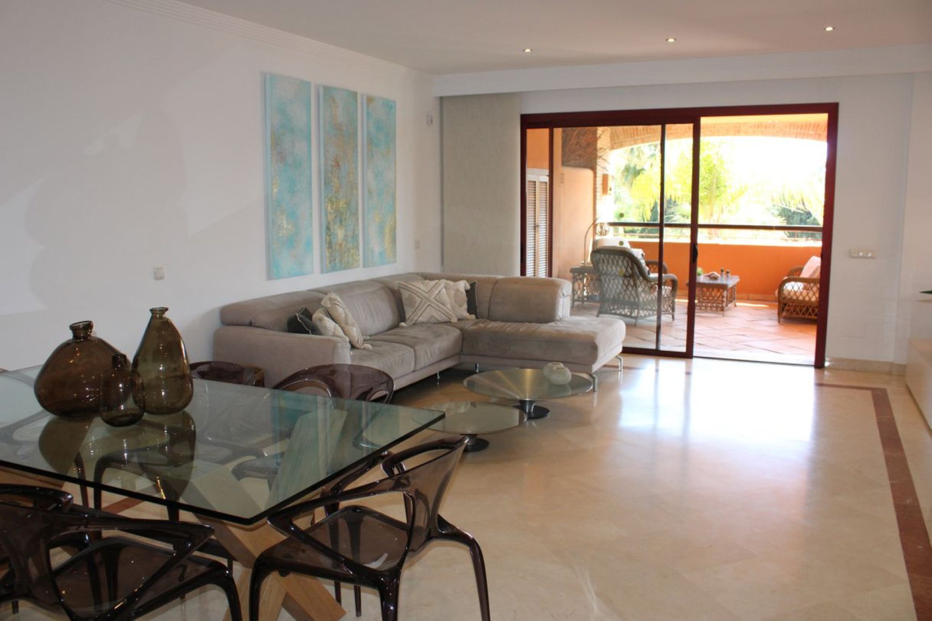 Resale - Apartment - Middle Floor Apartment - Marbella - Bahía de Marbella