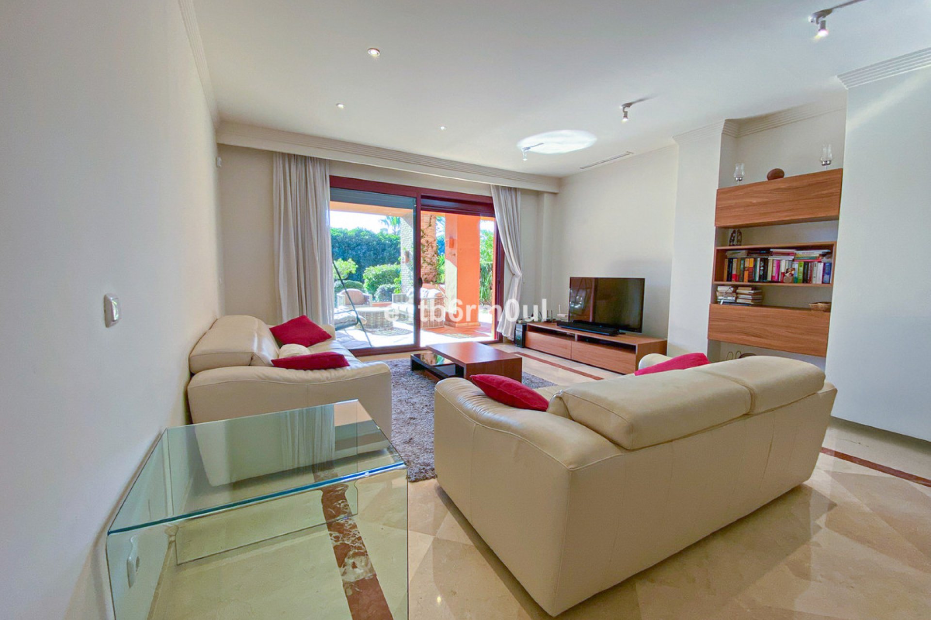 Resale - Apartment - Middle Floor Apartment - Marbella - Bahía de Marbella