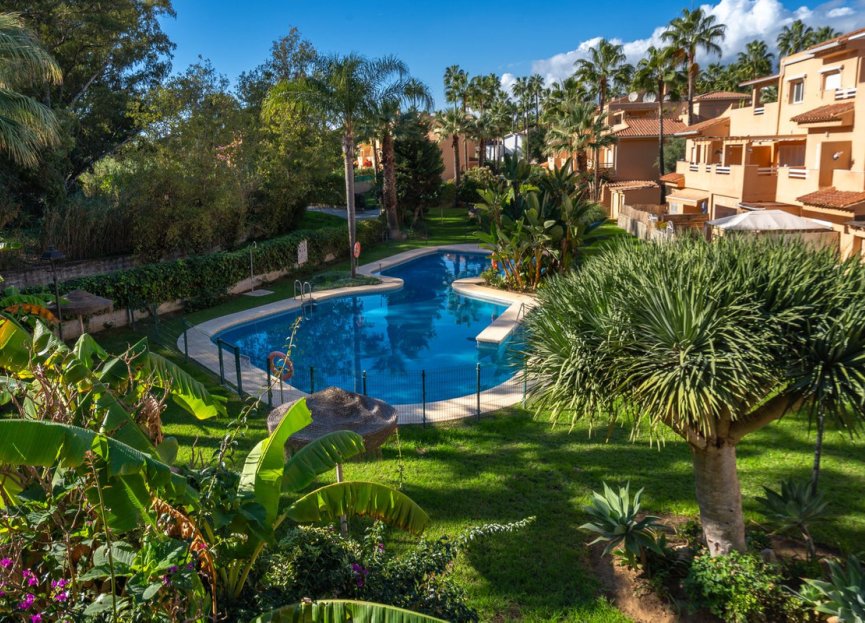 Resale - Apartment - Middle Floor Apartment - Marbella - Cabopino