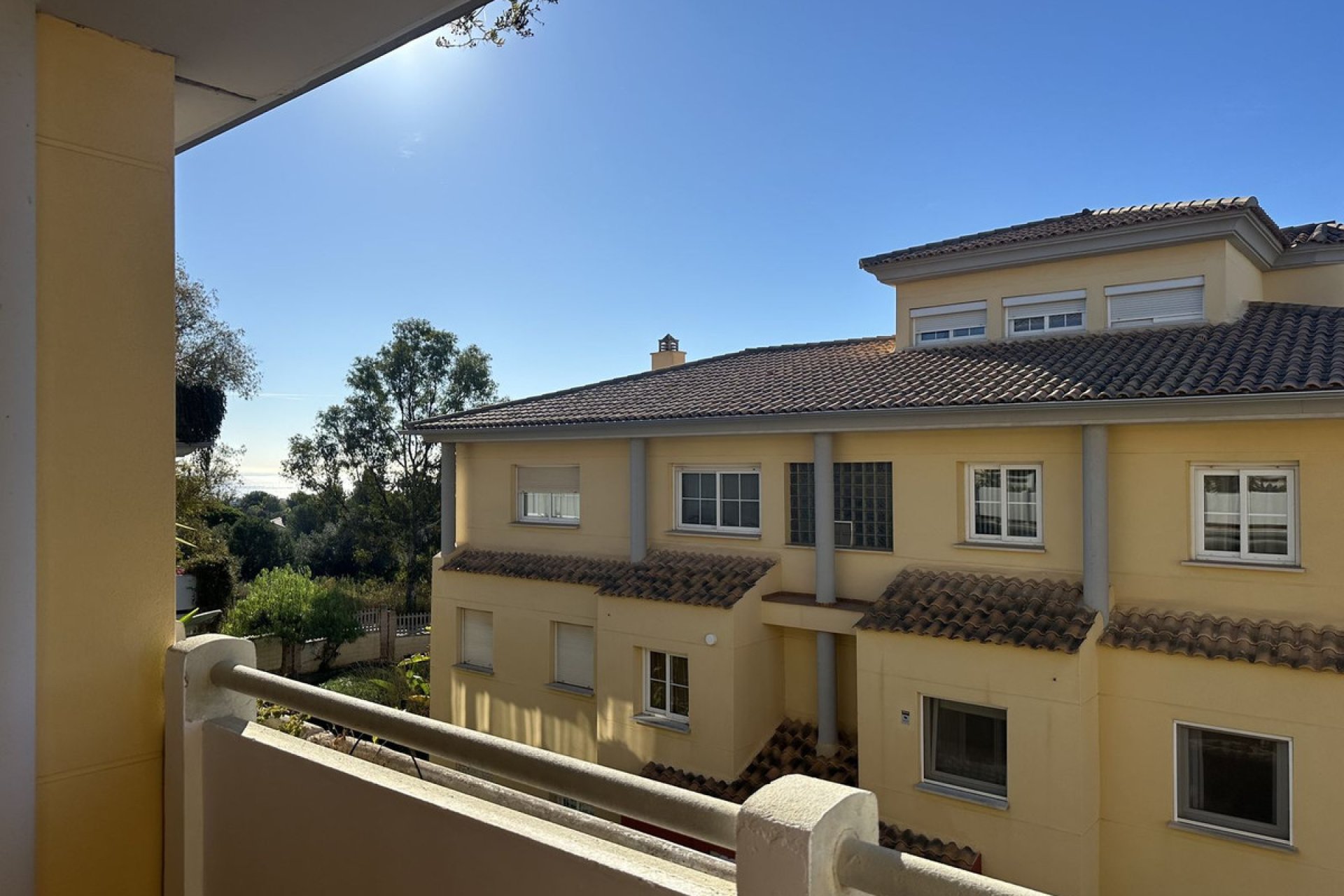 Resale - Apartment - Middle Floor Apartment - Marbella - Cabopino