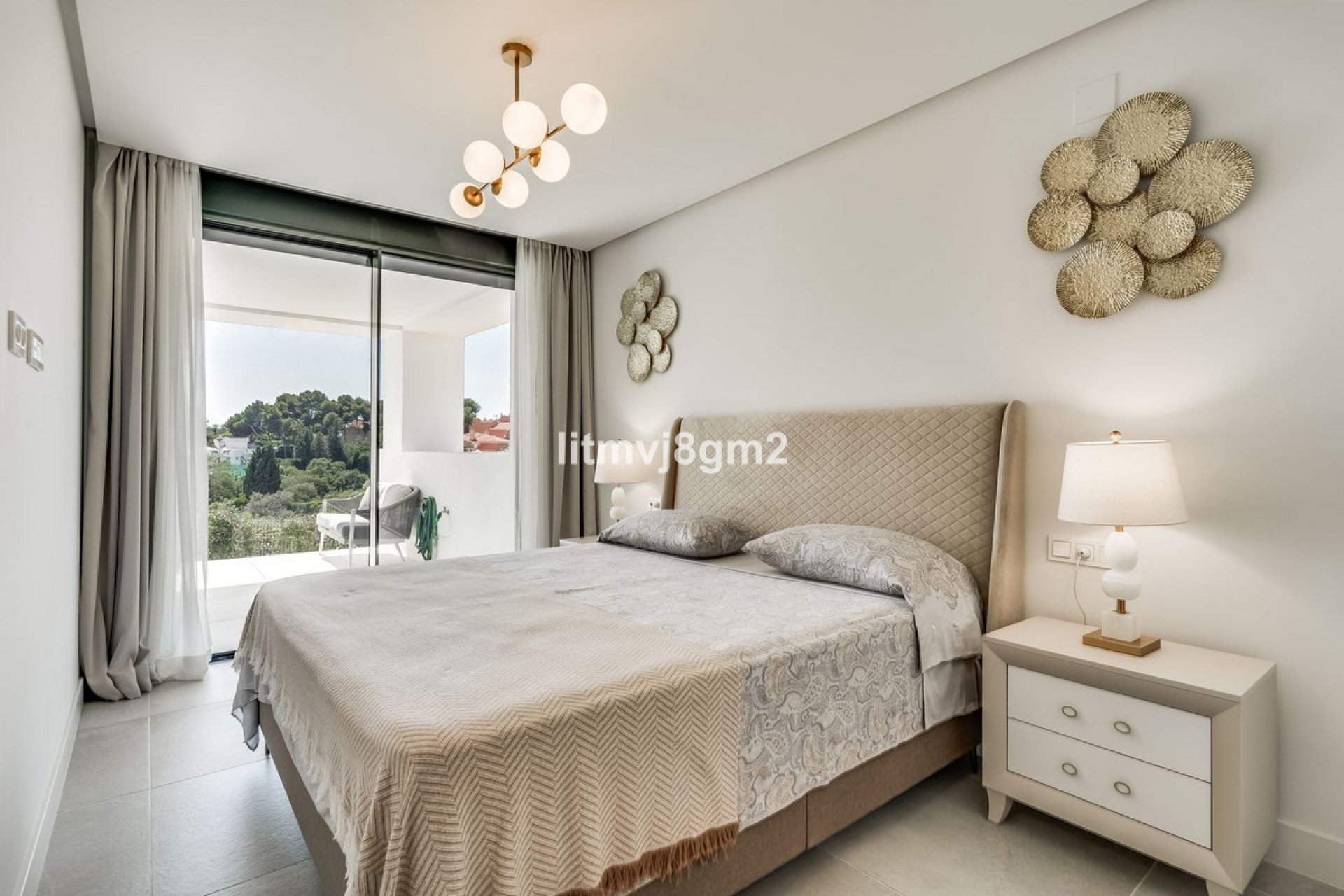 Resale - Apartment - Middle Floor Apartment - Marbella - Cabopino