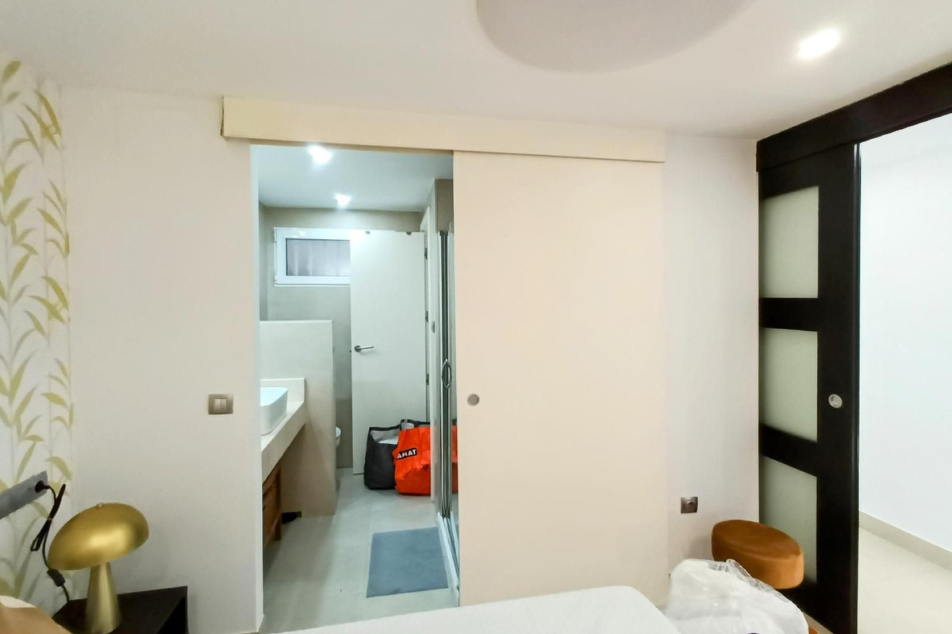 Resale - Apartment - Middle Floor Apartment - Marbella - Costabella