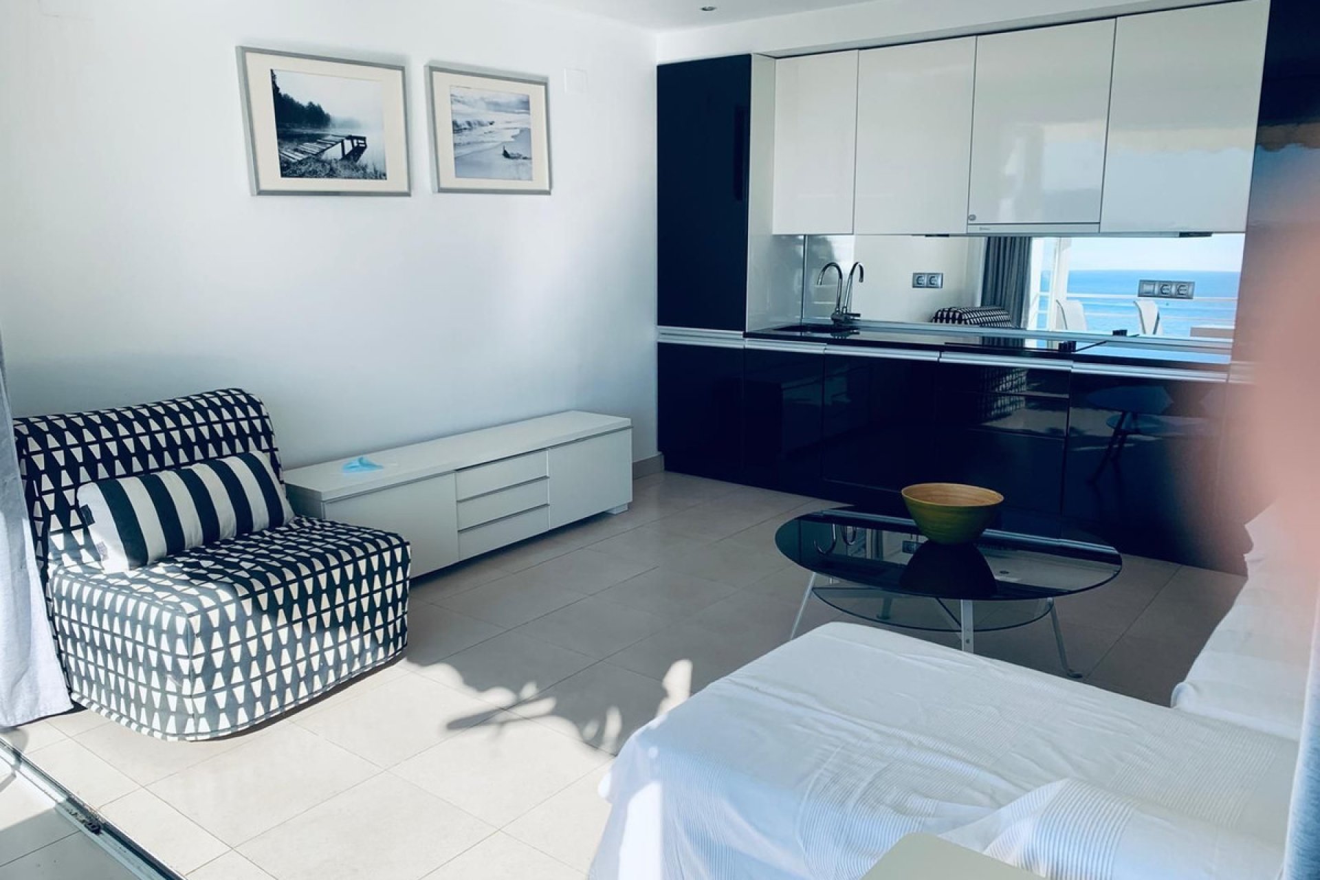 Resale - Apartment - Middle Floor Apartment - Marbella - Costabella