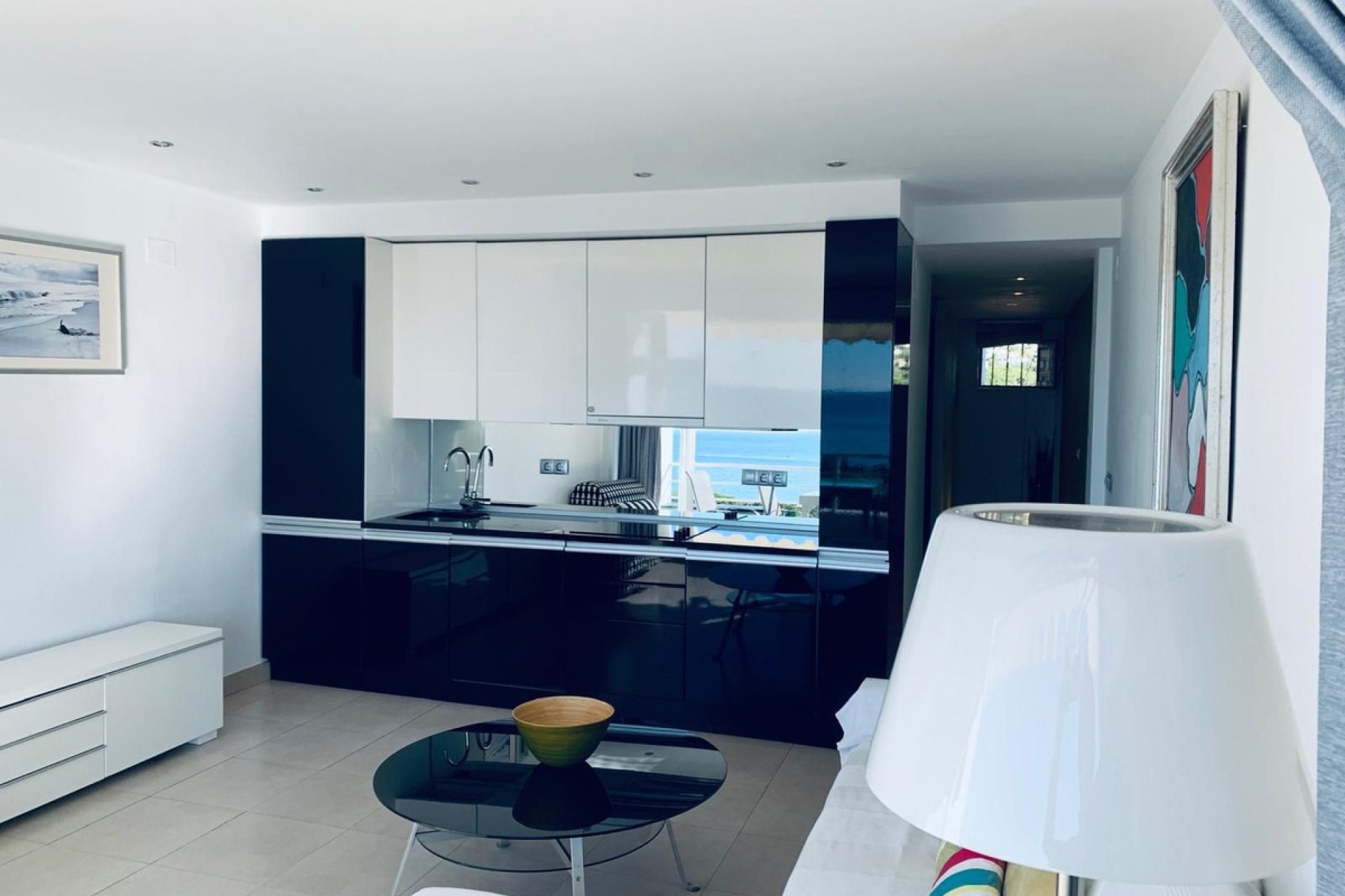 Resale - Apartment - Middle Floor Apartment - Marbella - Costabella