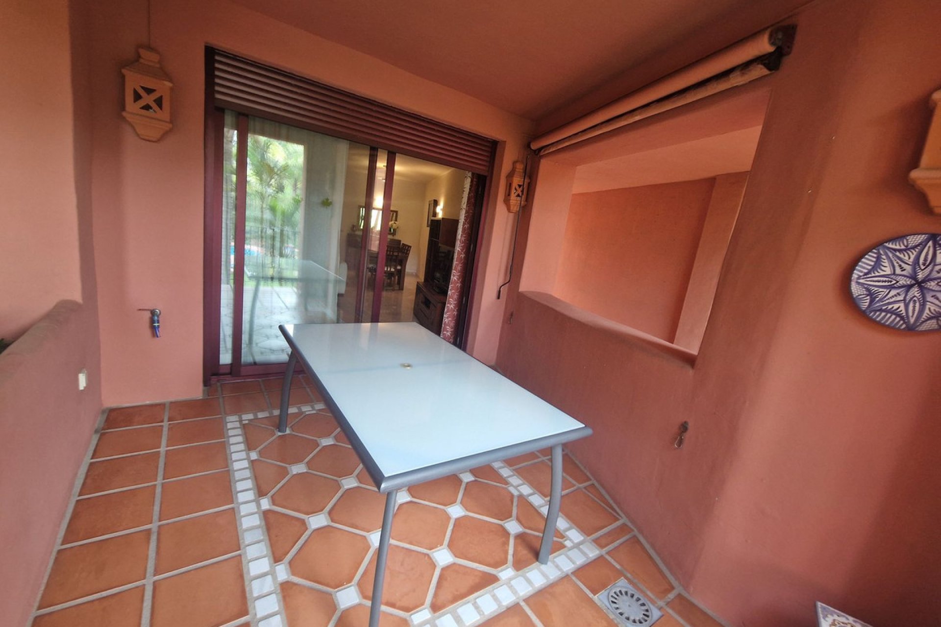 Resale - Apartment - Middle Floor Apartment - Marbella - El Rosario