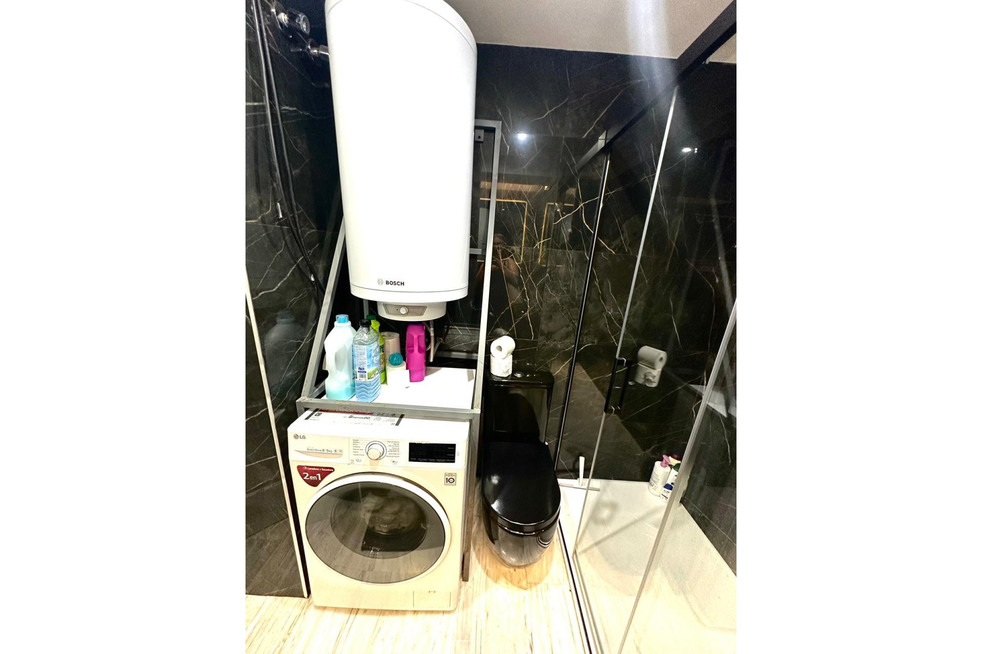 Resale - Apartment - Middle Floor Apartment - Marbella - Elviria