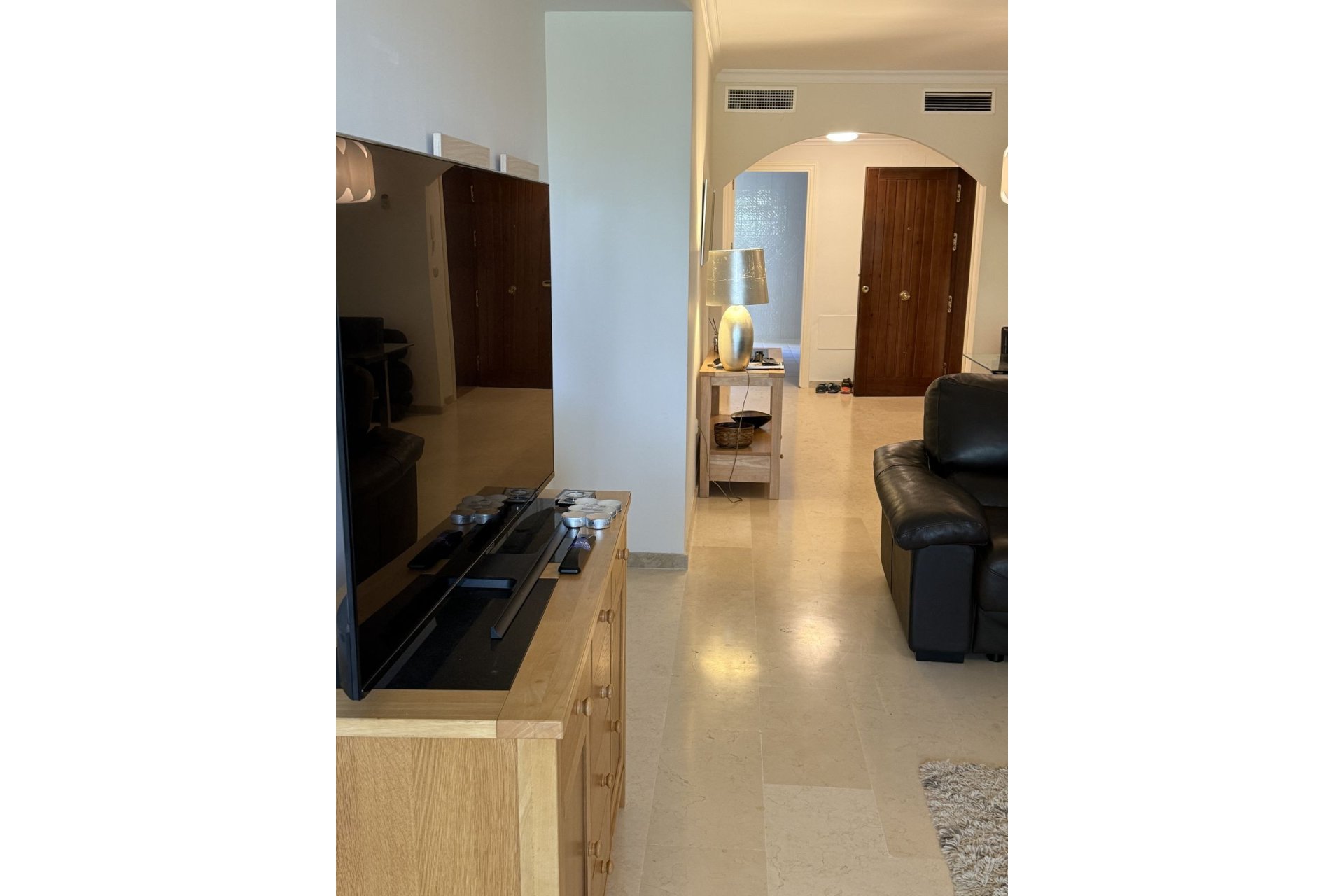 Resale - Apartment - Middle Floor Apartment - Marbella - Elviria