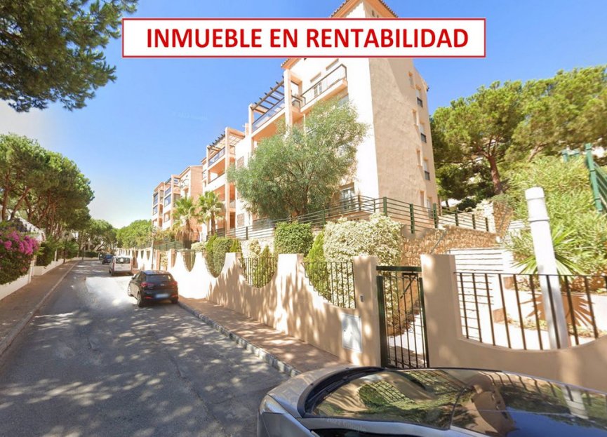 Resale - Apartment - Middle Floor Apartment - Marbella - Elviria