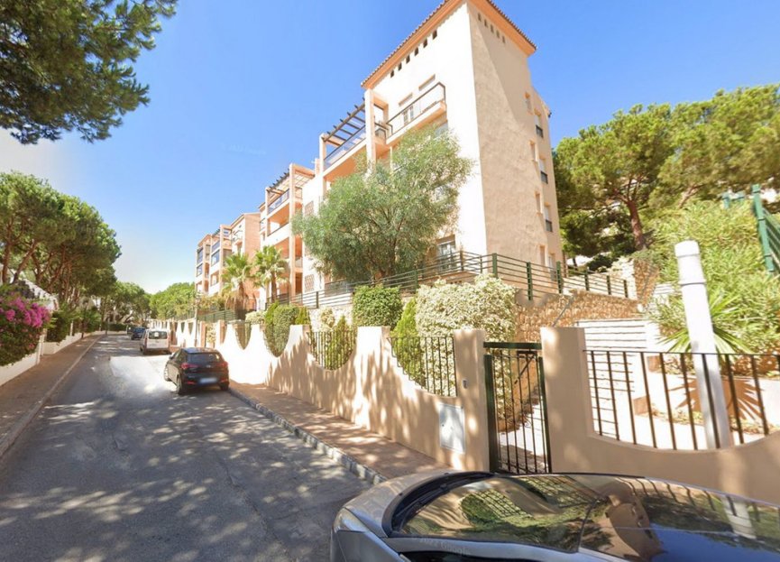 Resale - Apartment - Middle Floor Apartment - Marbella - Elviria