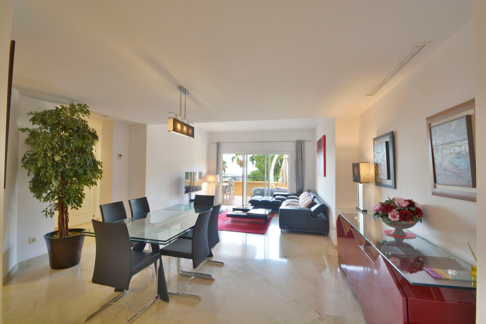 Resale - Apartment - Middle Floor Apartment - Marbella - Elviria