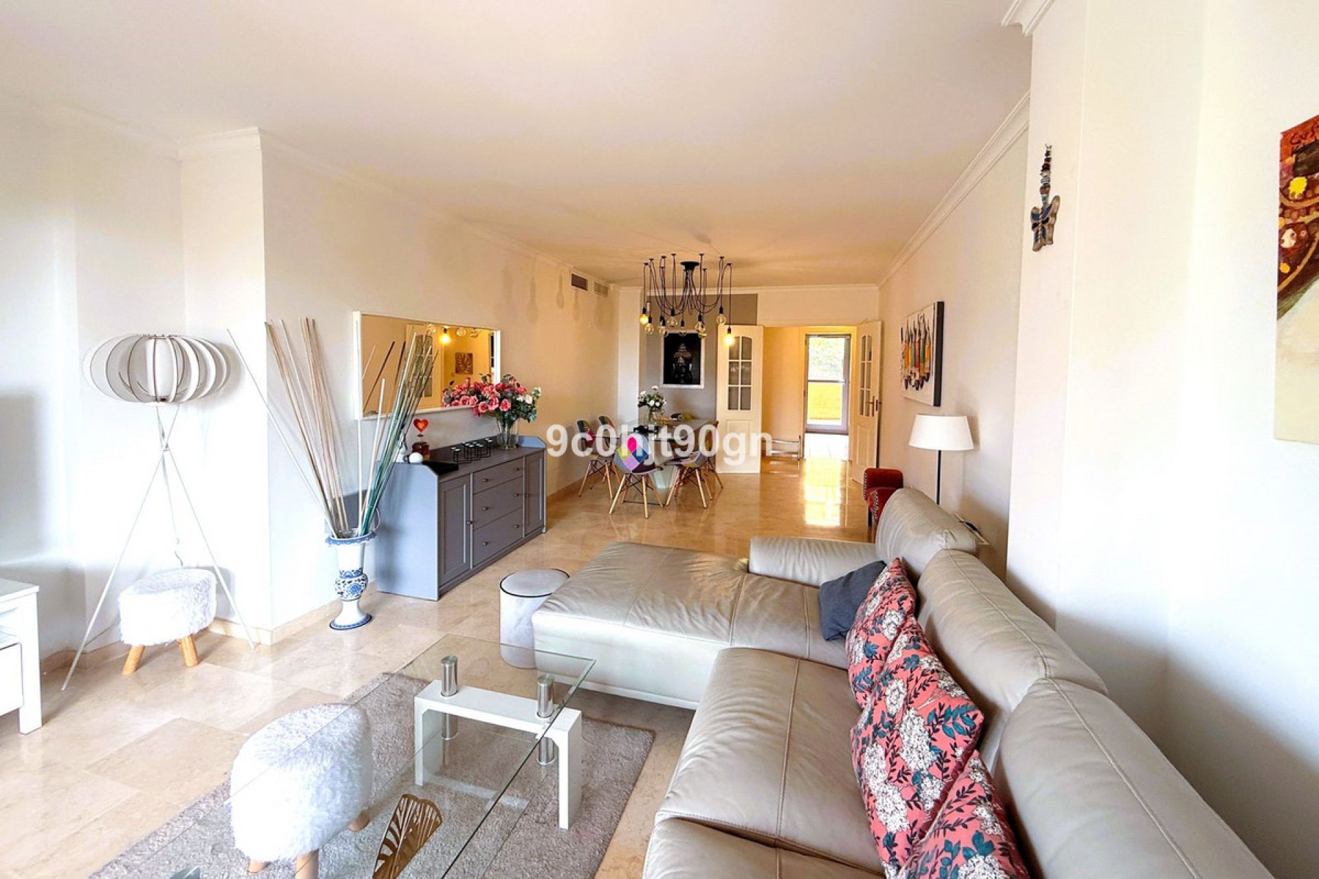 Resale - Apartment - Middle Floor Apartment - Marbella - Elviria