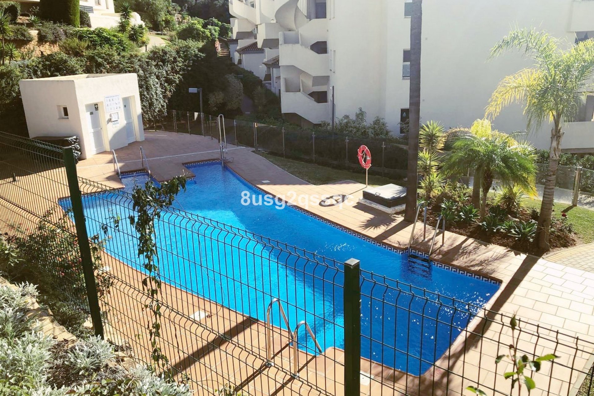 Resale - Apartment - Middle Floor Apartment - Marbella - Elviria