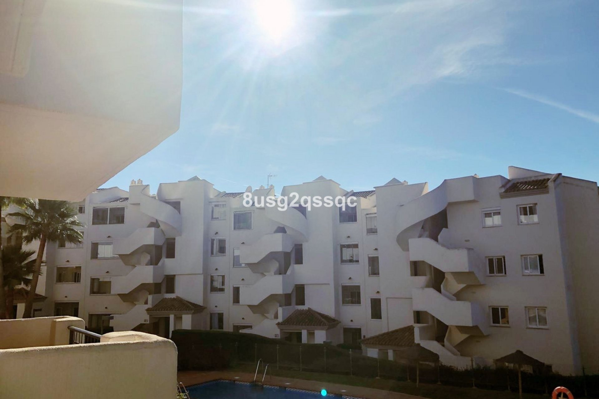 Resale - Apartment - Middle Floor Apartment - Marbella - Elviria