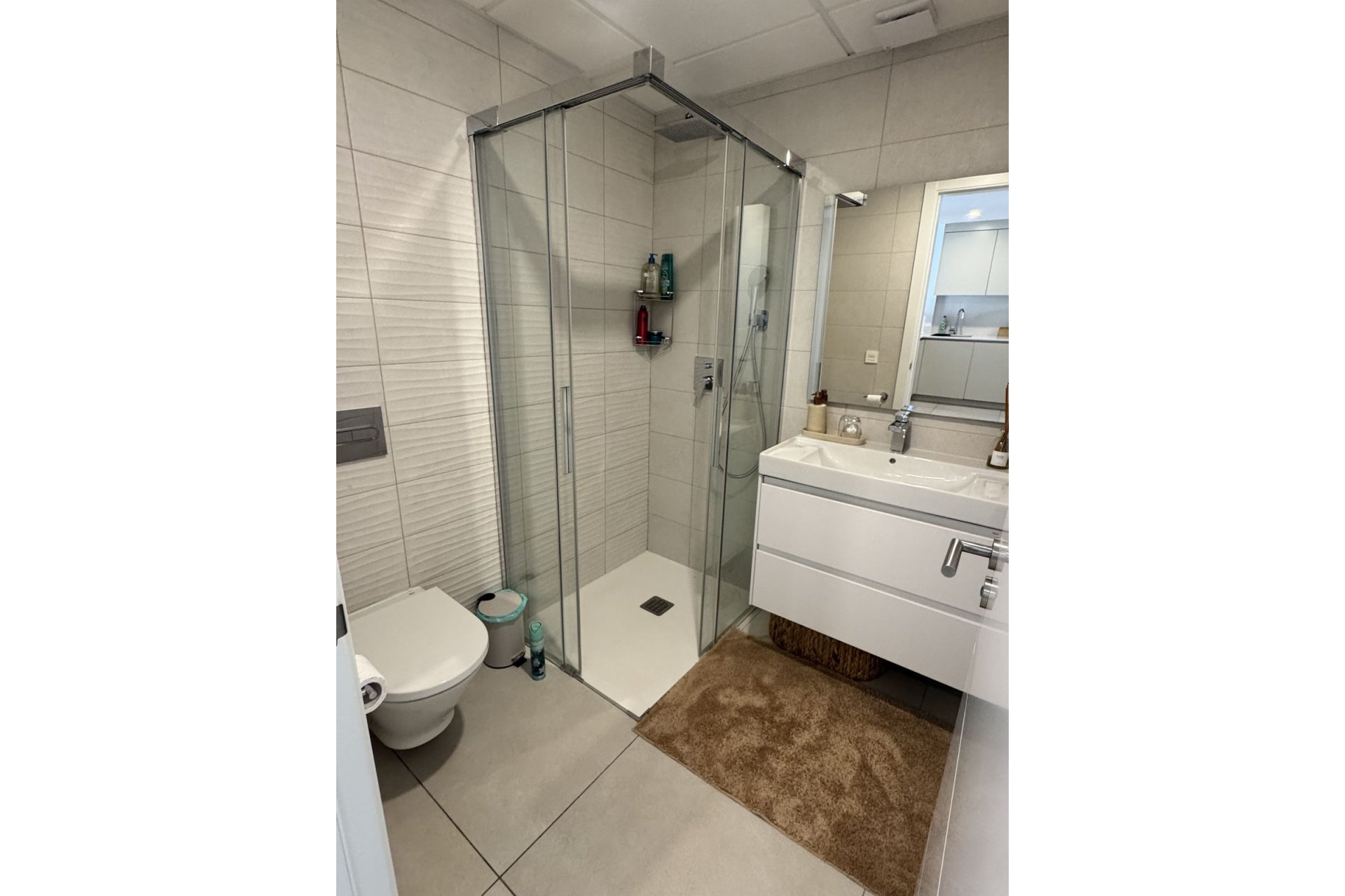 Resale - Apartment - Middle Floor Apartment - Marbella - Elviria