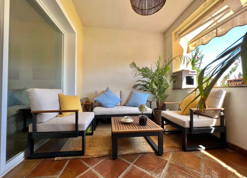 Resale - Apartment - Middle Floor Apartment - Marbella - Guadalmina Alta