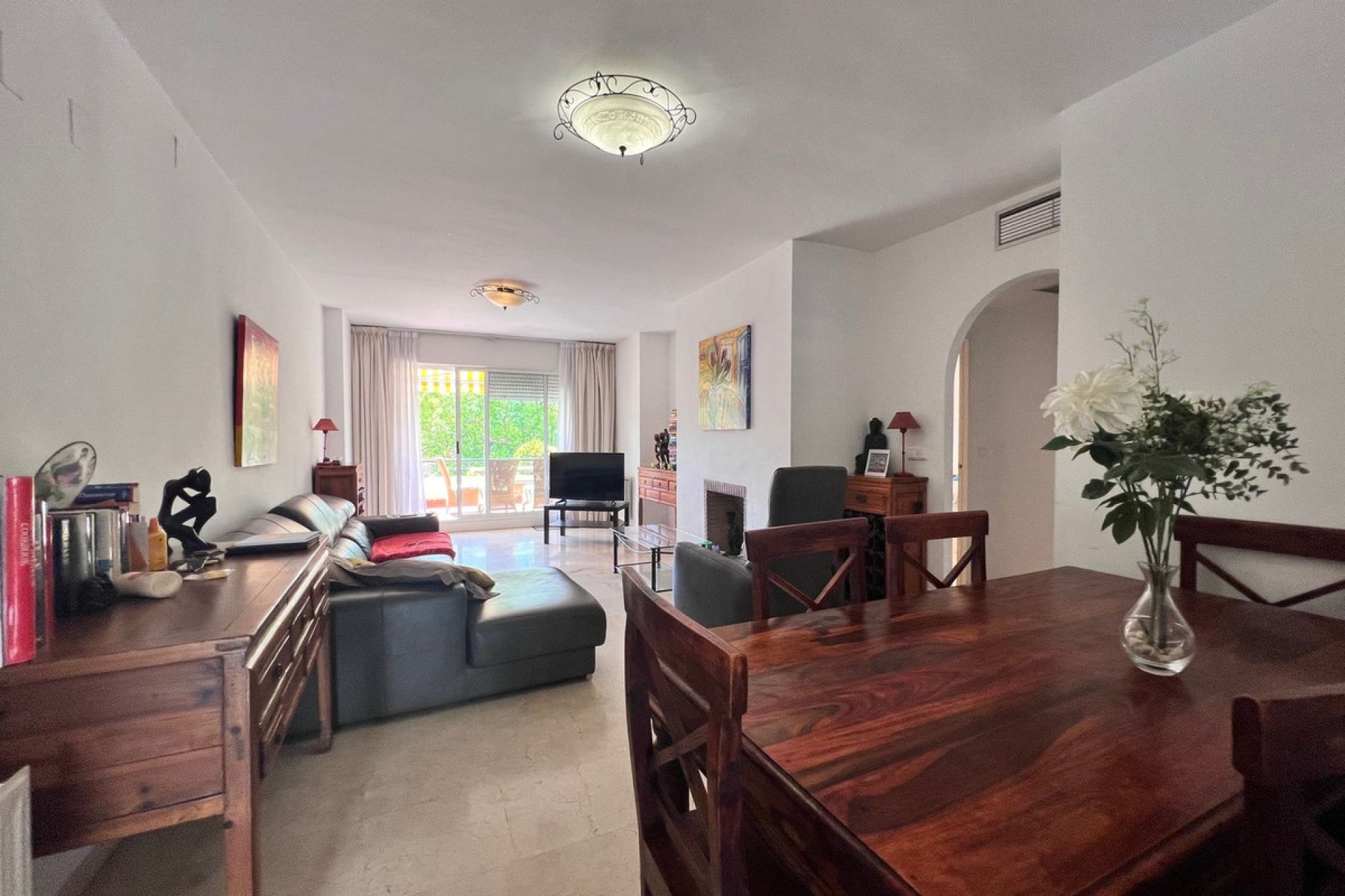 Resale - Apartment - Middle Floor Apartment - Marbella - Guadalmina Alta