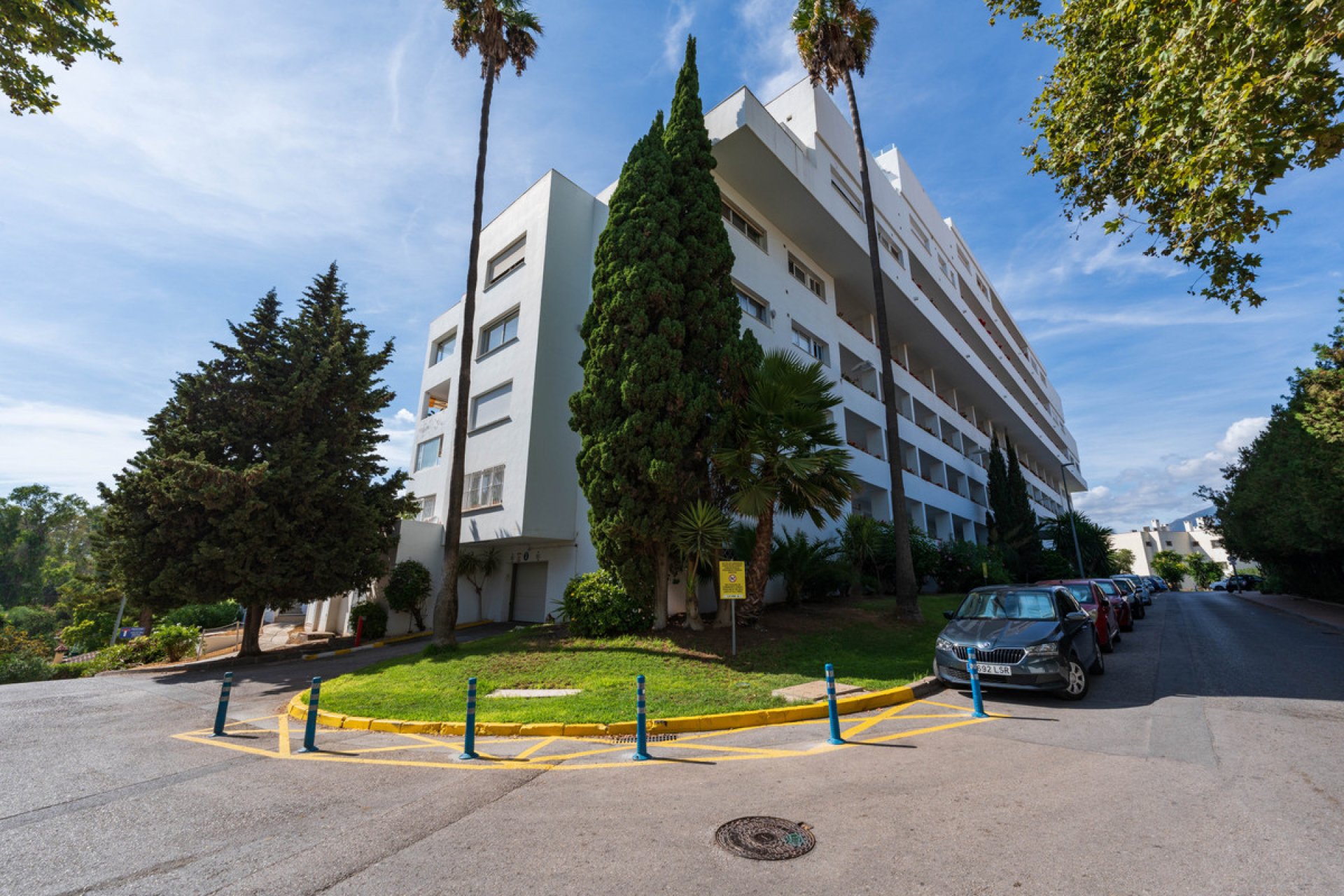 Resale - Apartment - Middle Floor Apartment - Marbella - Guadalmina Alta