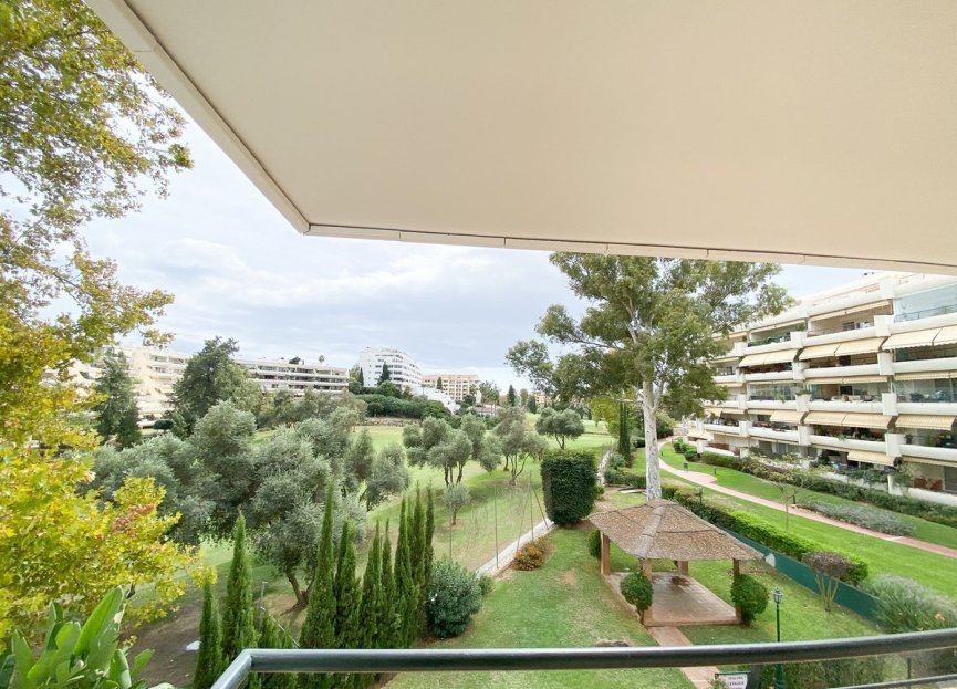 Resale - Apartment - Middle Floor Apartment - Marbella - Guadalmina Alta