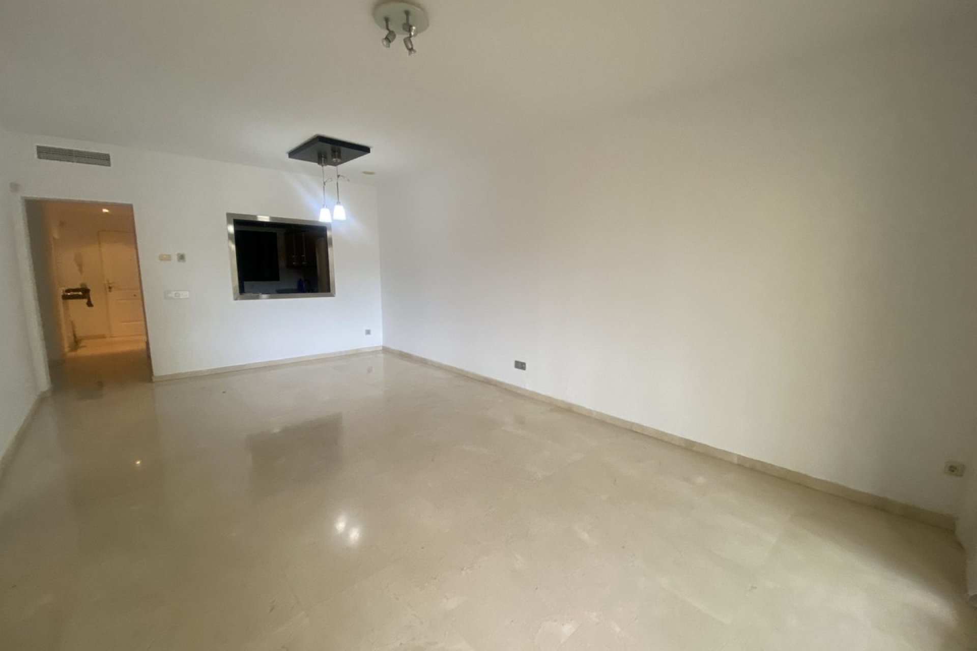 Resale - Apartment - Middle Floor Apartment - Marbella - Guadalmina Alta