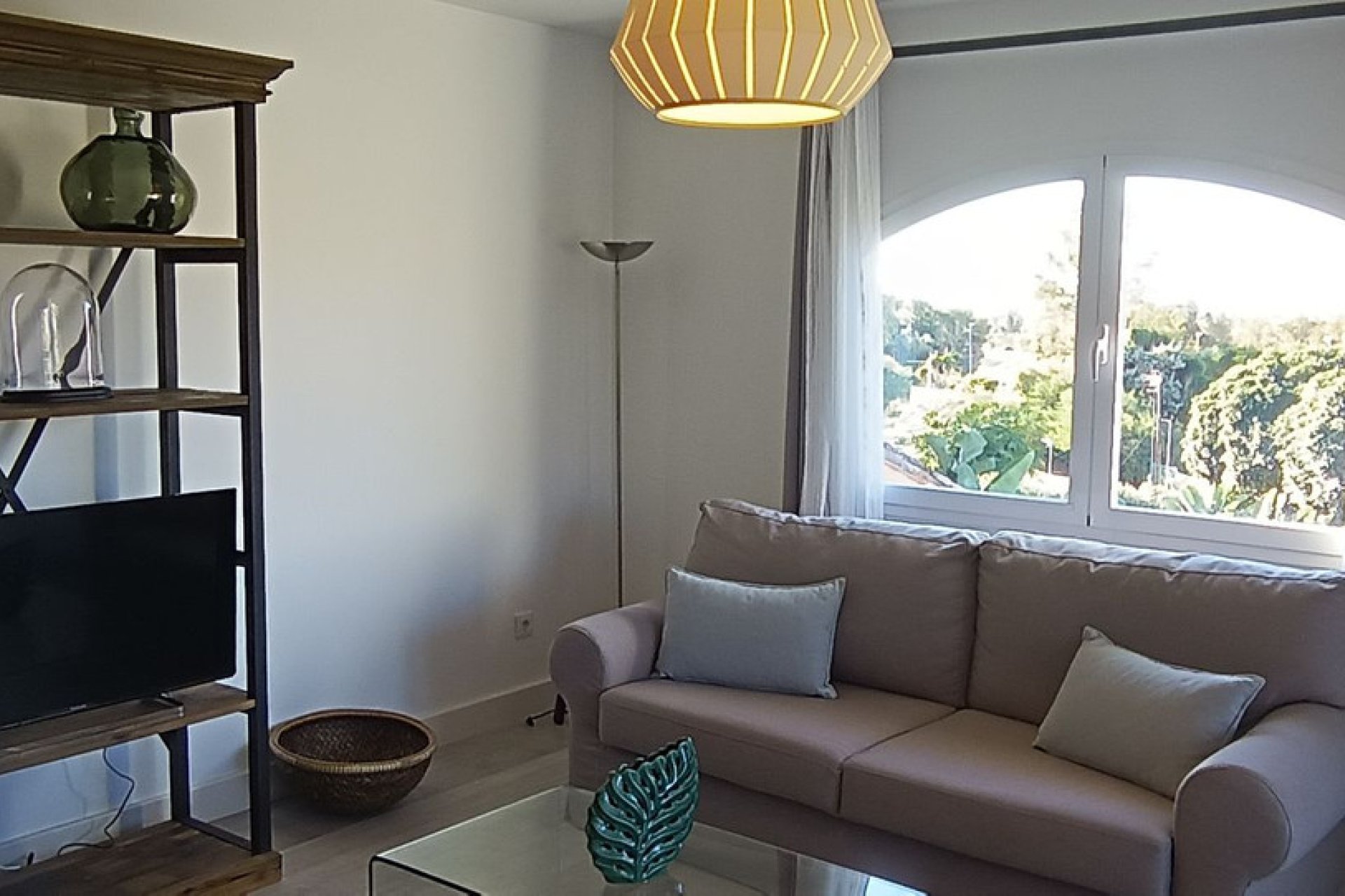 Resale - Apartment - Middle Floor Apartment - Marbella - Guadalmina Alta