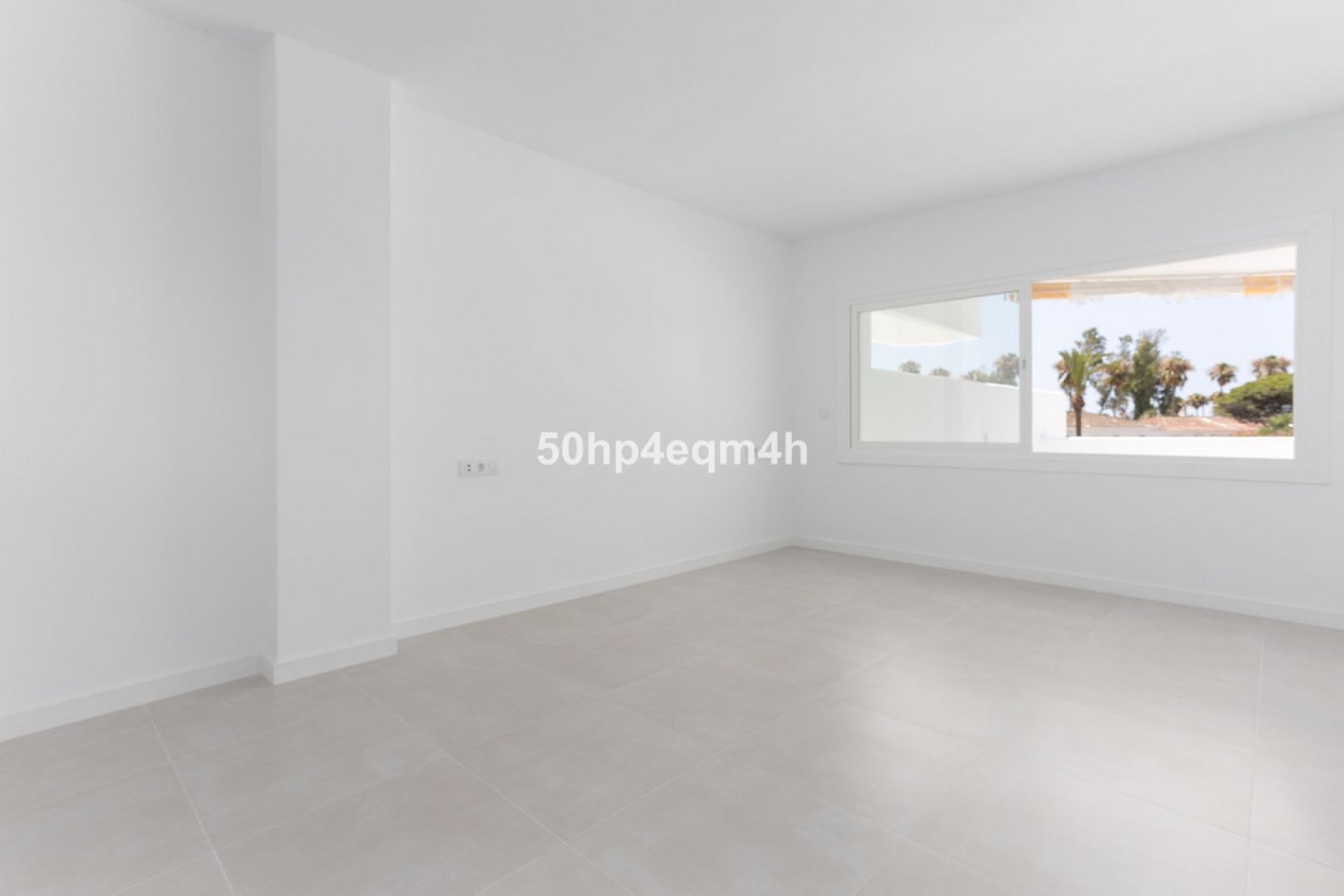 Resale - Apartment - Middle Floor Apartment - Marbella - Guadalmina Baja