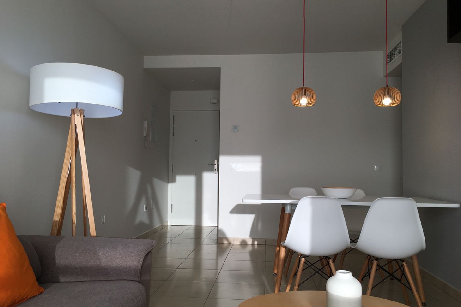 Resale - Apartment - Middle Floor Apartment - Marbella - La Campana