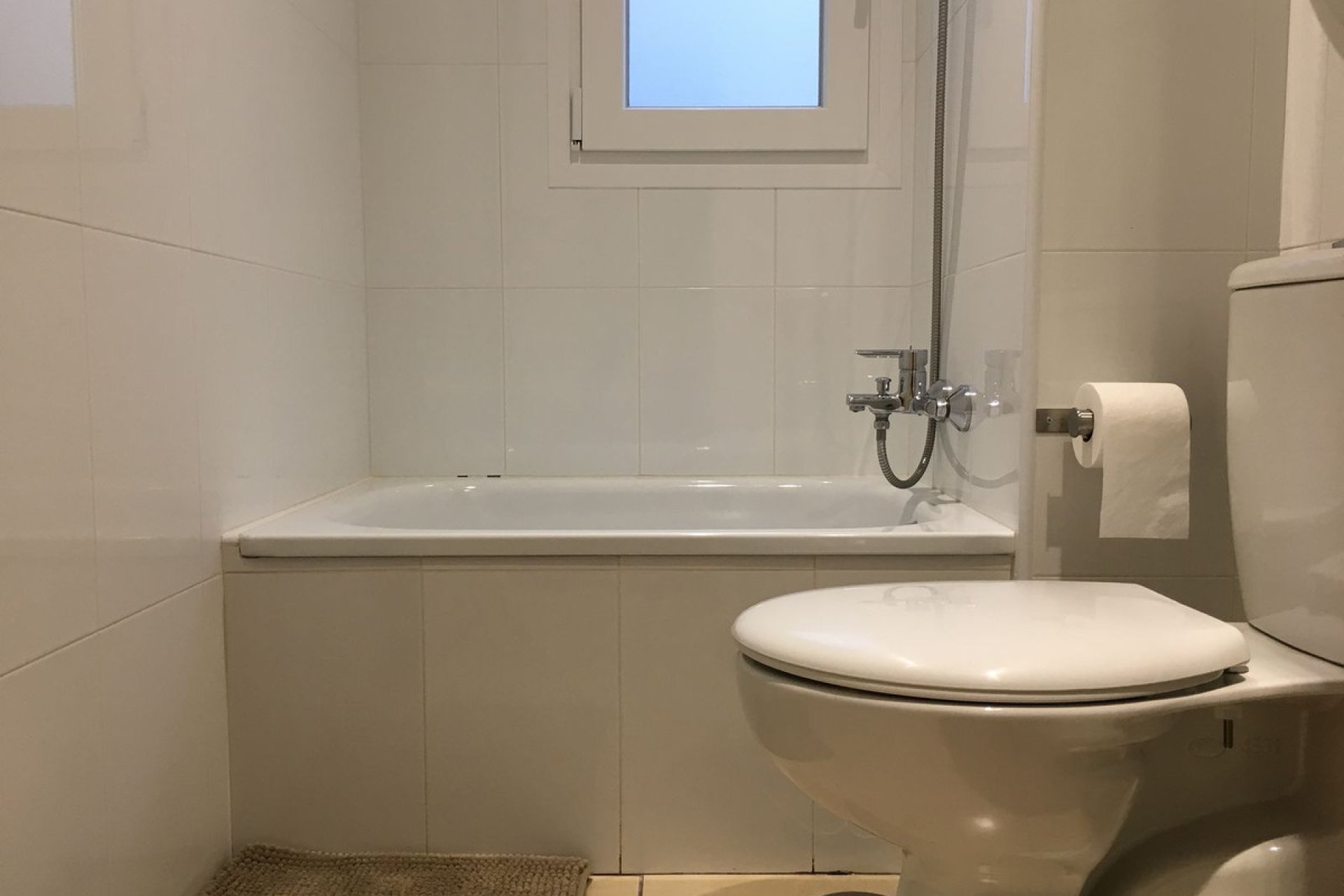 Resale - Apartment - Middle Floor Apartment - Marbella - La Campana