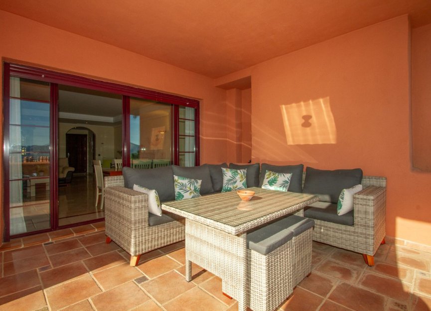 Resale - Apartment - Middle Floor Apartment - Marbella - La Mairena