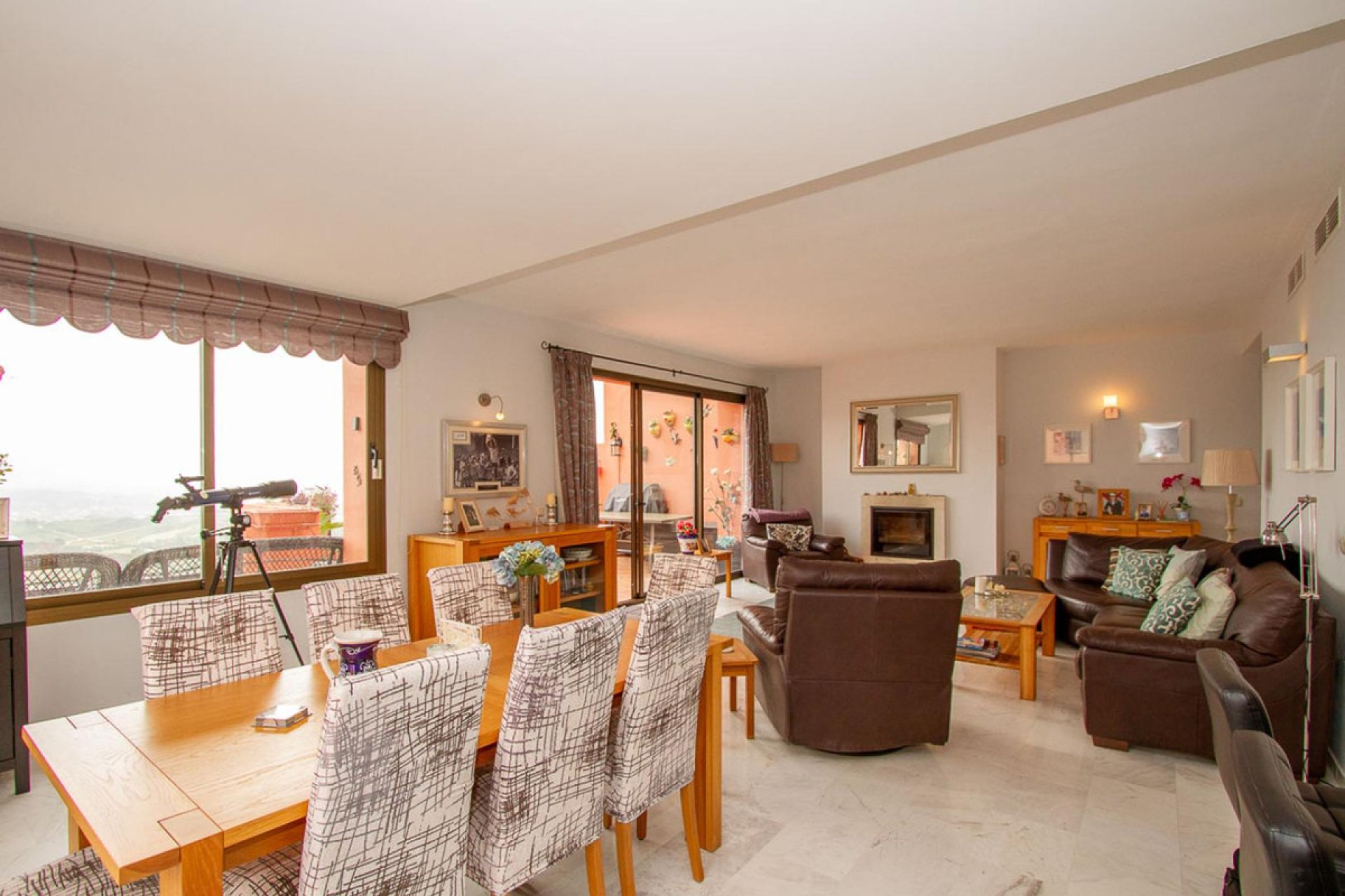 Resale - Apartment - Middle Floor Apartment - Marbella - La Mairena