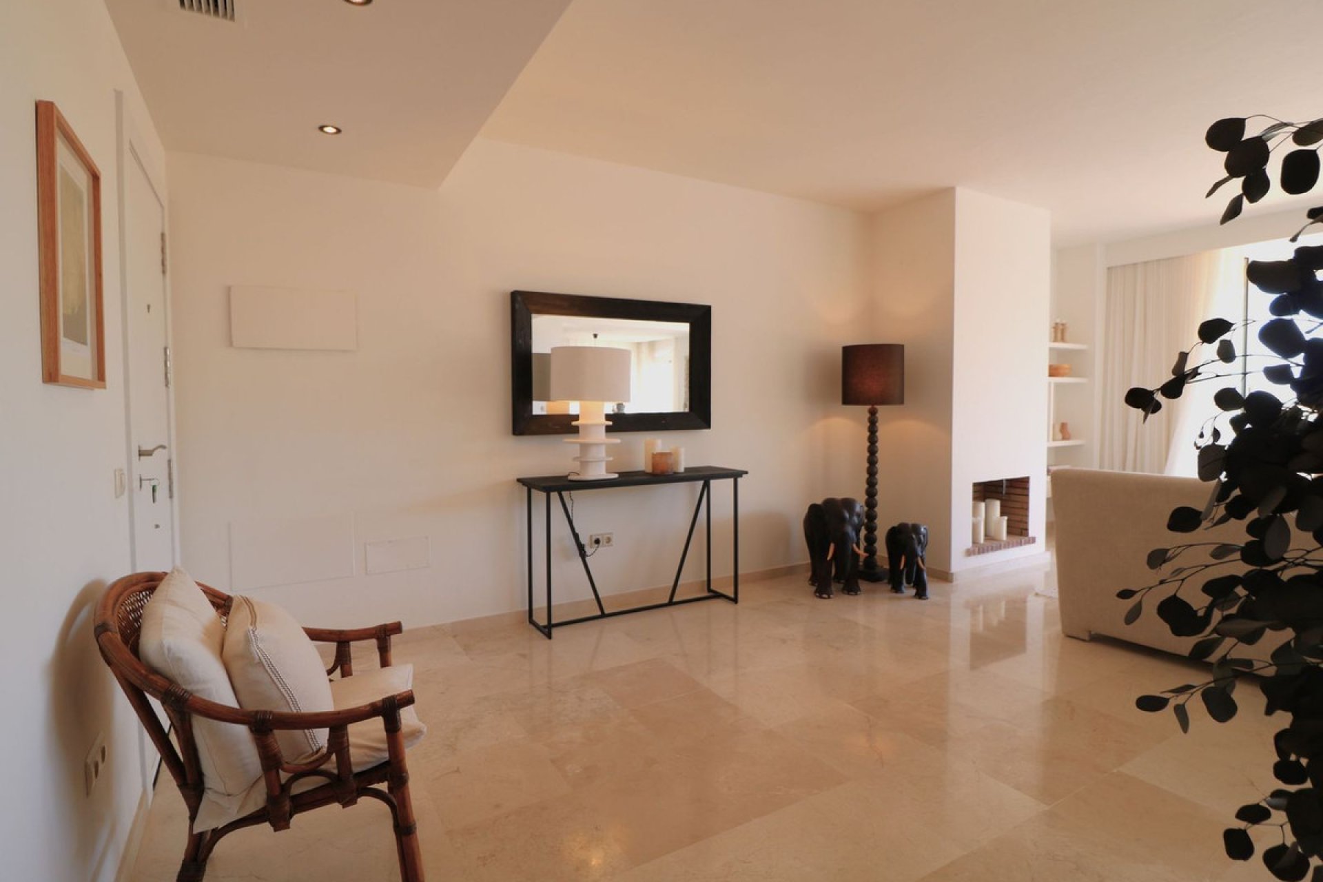 Resale - Apartment - Middle Floor Apartment - Marbella - La Mairena