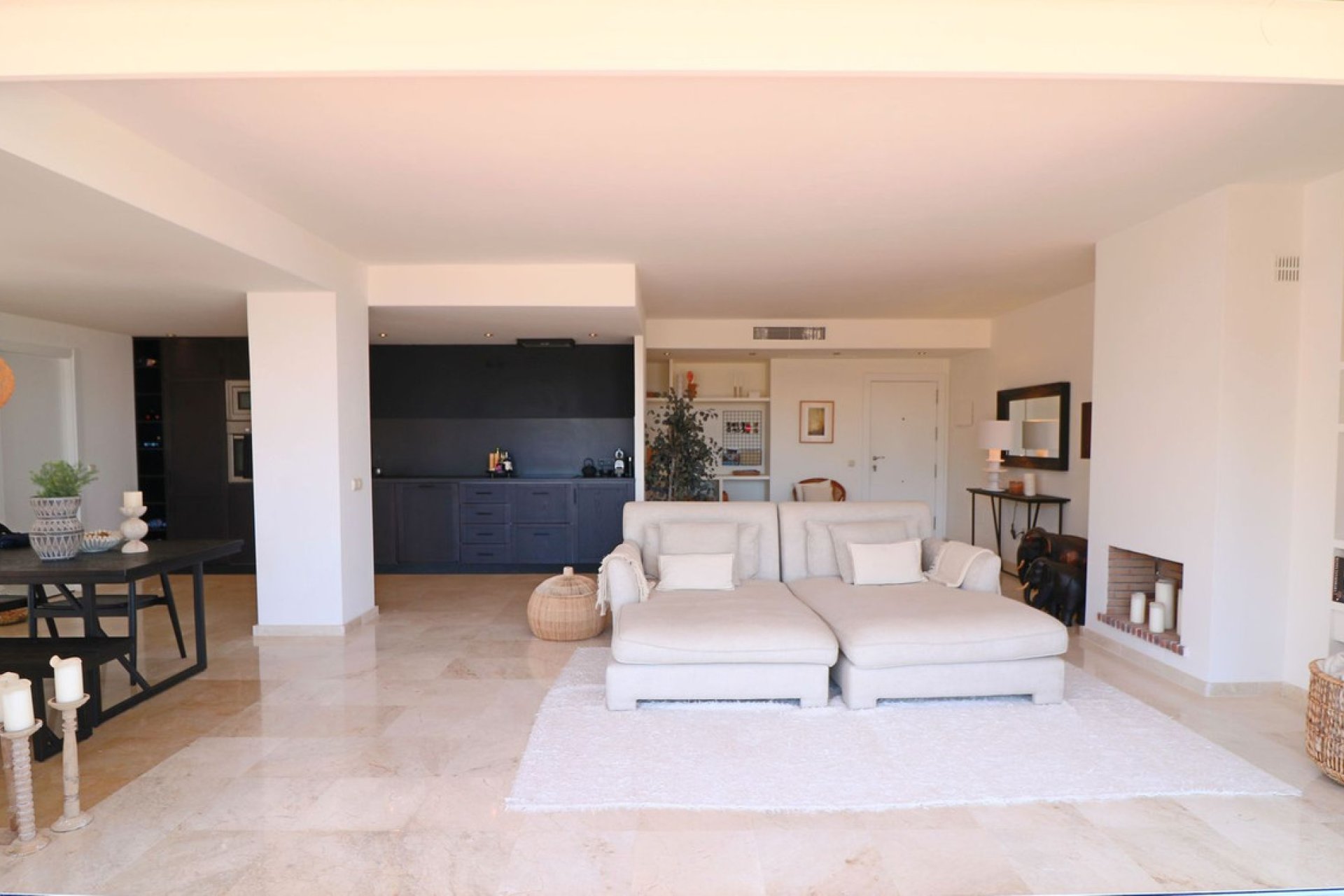 Resale - Apartment - Middle Floor Apartment - Marbella - La Mairena