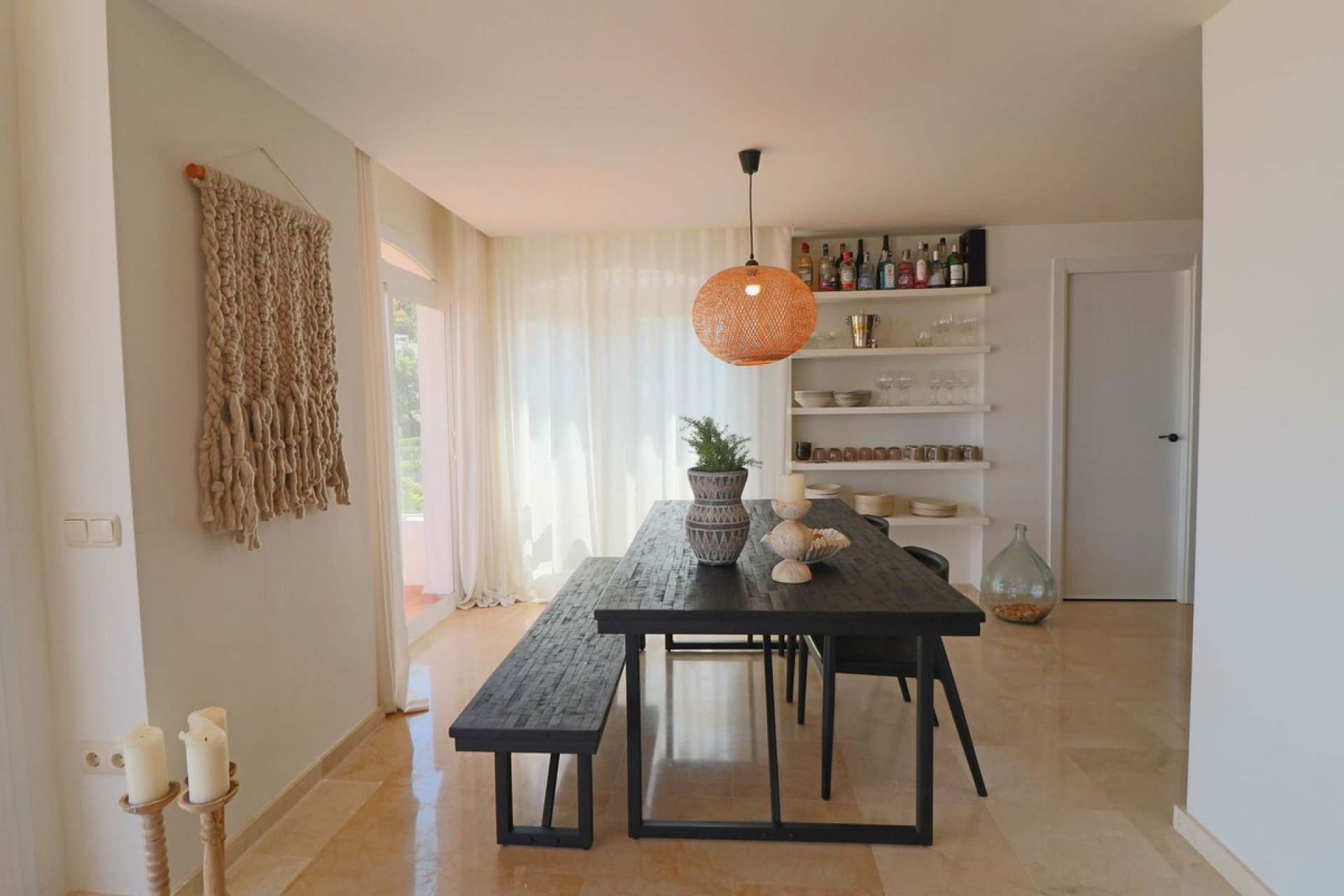 Resale - Apartment - Middle Floor Apartment - Marbella - La Mairena