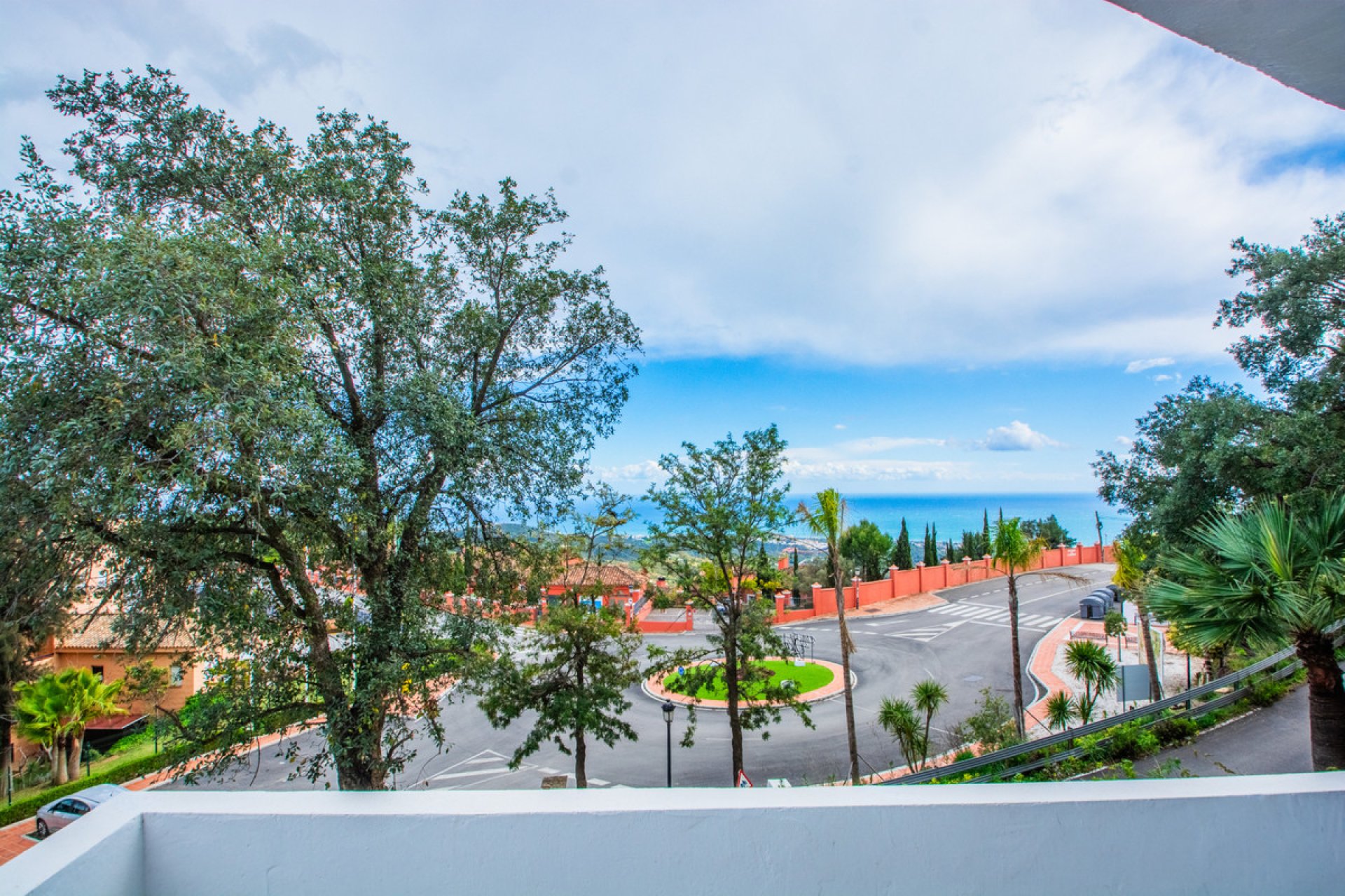 Resale - Apartment - Middle Floor Apartment - Marbella - La Mairena