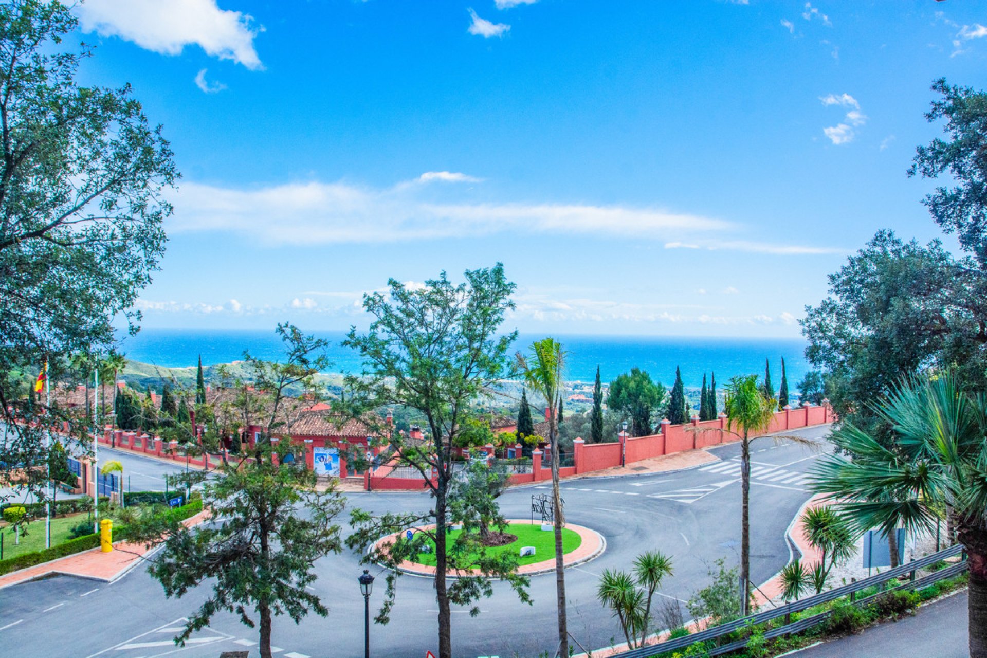 Resale - Apartment - Middle Floor Apartment - Marbella - La Mairena