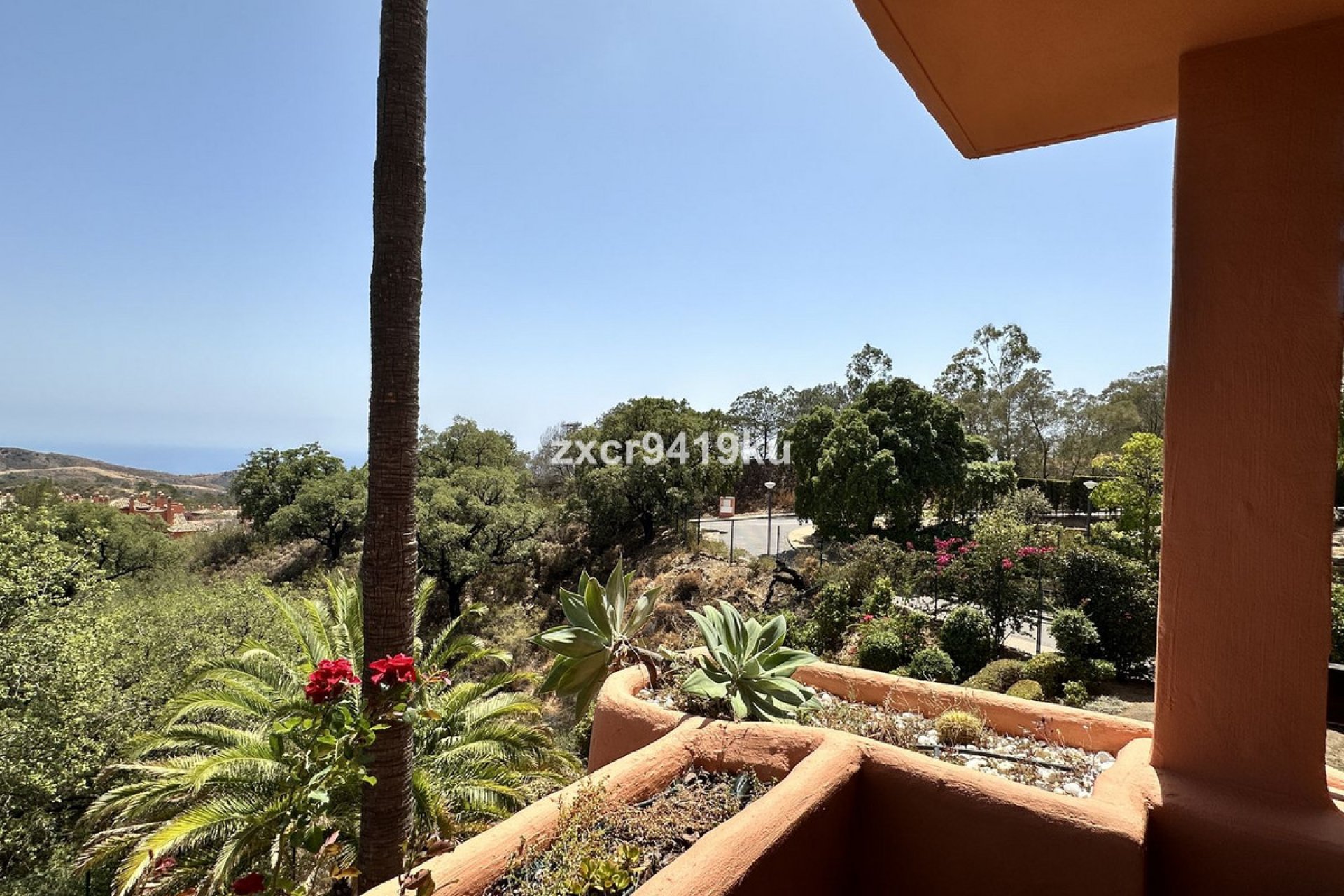 Resale - Apartment - Middle Floor Apartment - Marbella - La Mairena