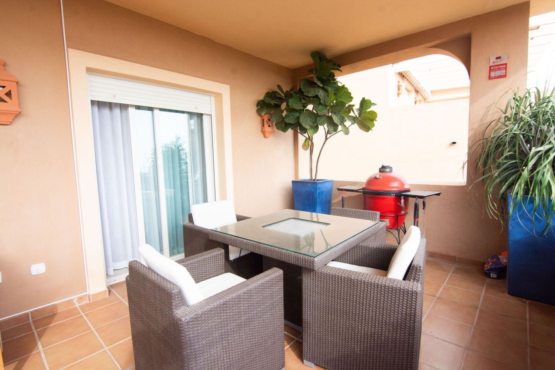 Resale - Apartment - Middle Floor Apartment - Marbella - La Mairena