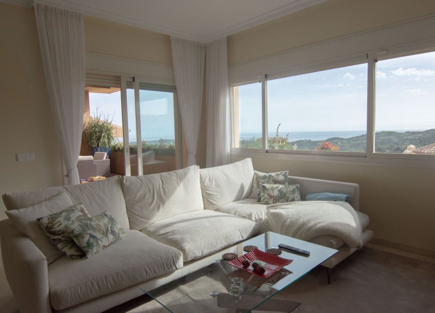 Resale - Apartment - Middle Floor Apartment - Marbella - La Mairena