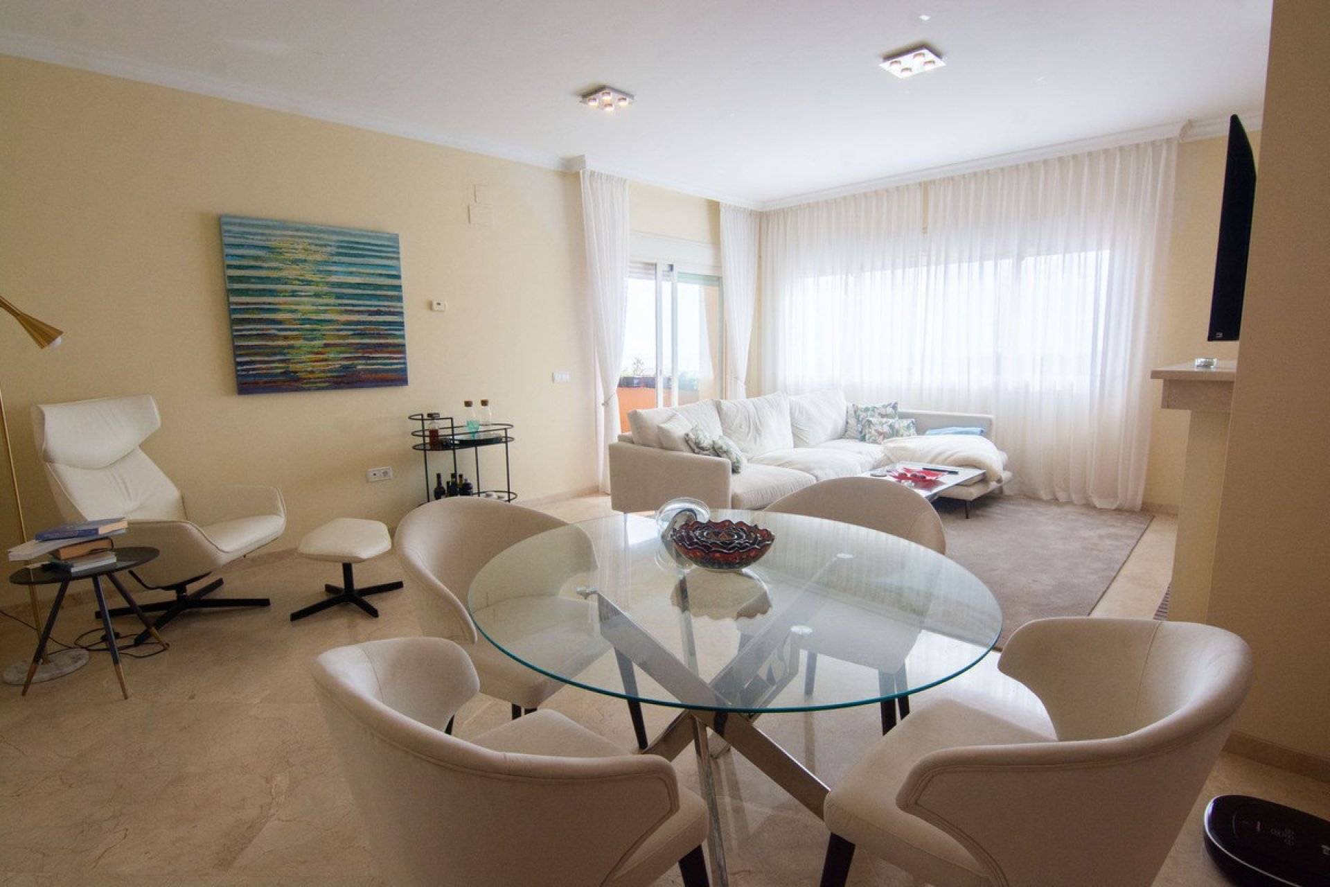 Resale - Apartment - Middle Floor Apartment - Marbella - La Mairena