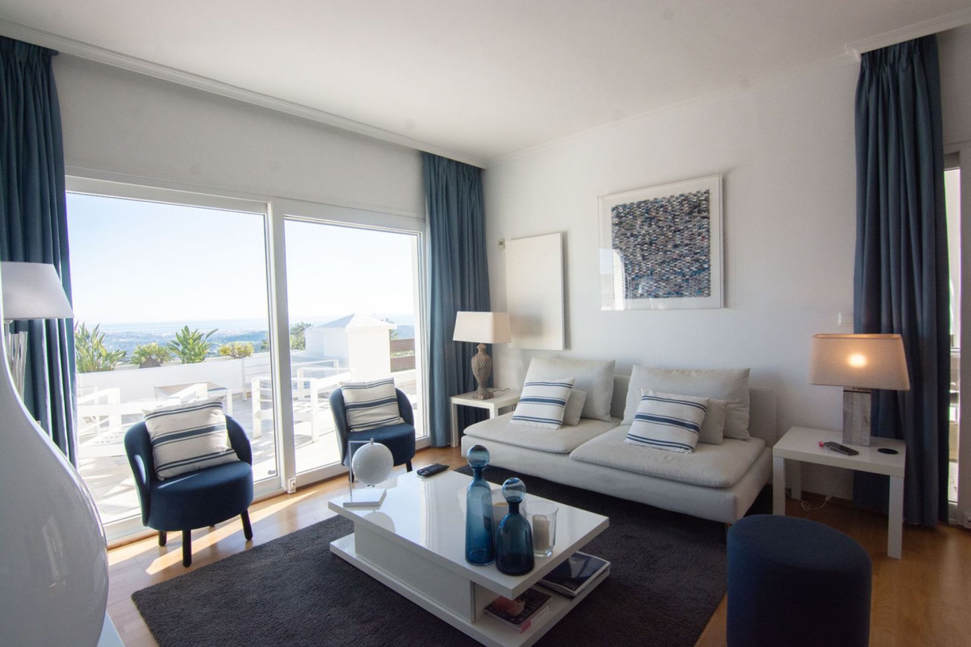 Resale - Apartment - Middle Floor Apartment - Marbella - La Mairena