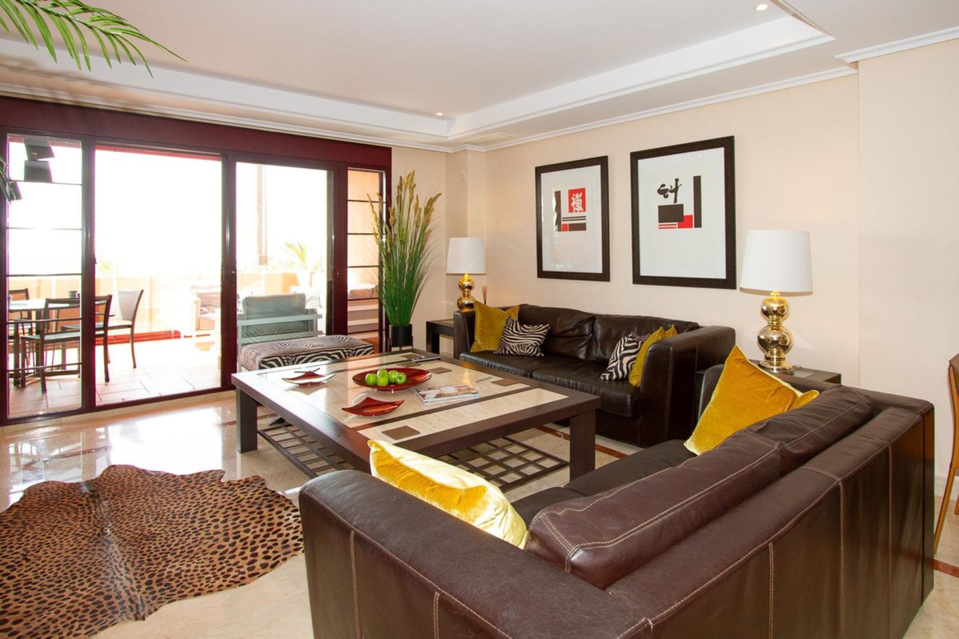 Resale - Apartment - Middle Floor Apartment - Marbella - La Mairena