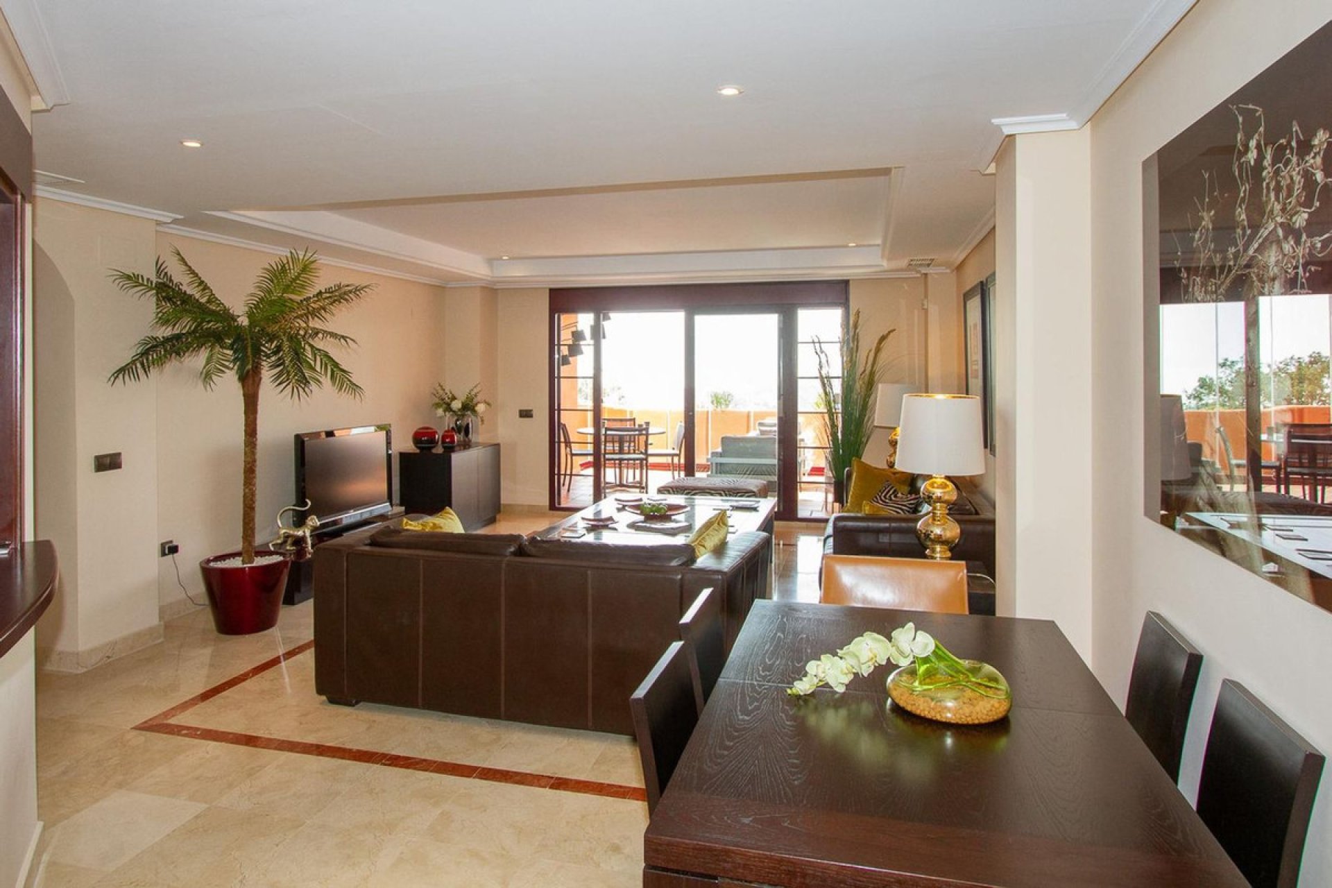 Resale - Apartment - Middle Floor Apartment - Marbella - La Mairena