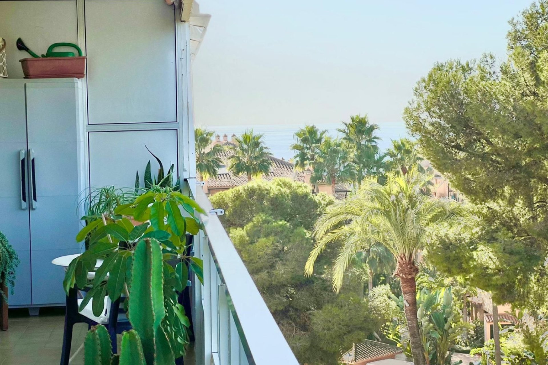 Resale - Apartment - Middle Floor Apartment - Marbella - Las Chapas