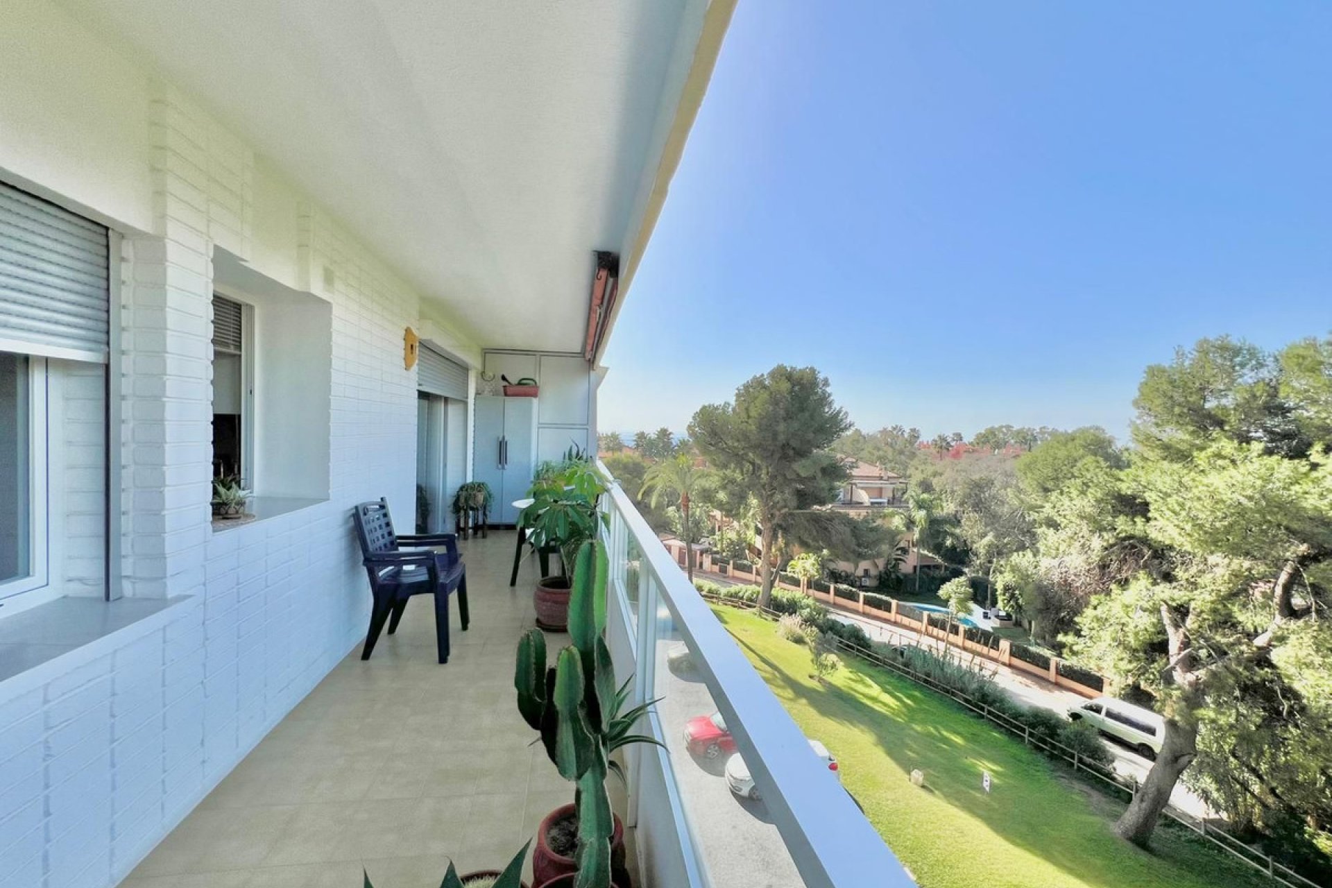 Resale - Apartment - Middle Floor Apartment - Marbella - Las Chapas