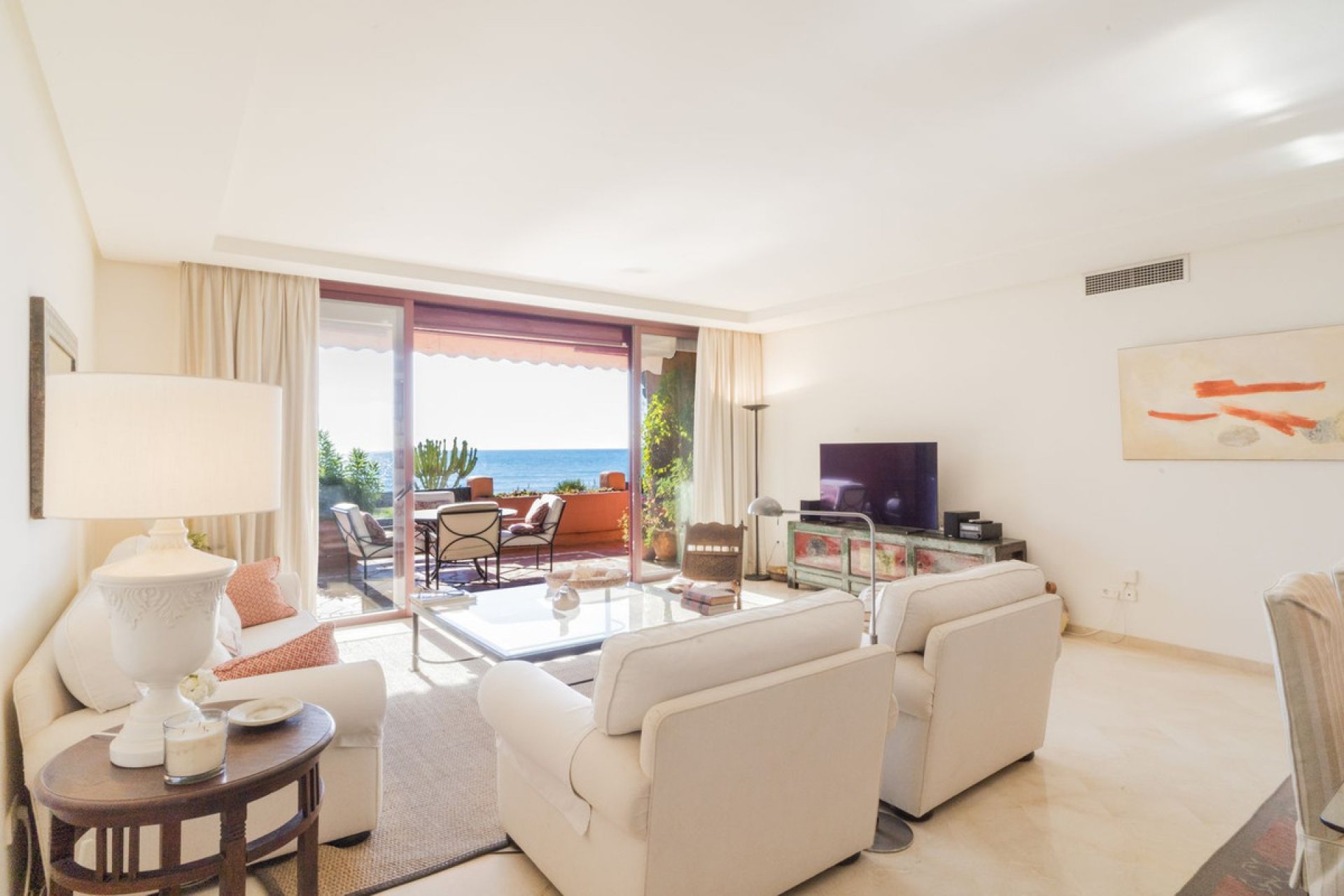 Resale - Apartment - Middle Floor Apartment - Marbella - Las Chapas