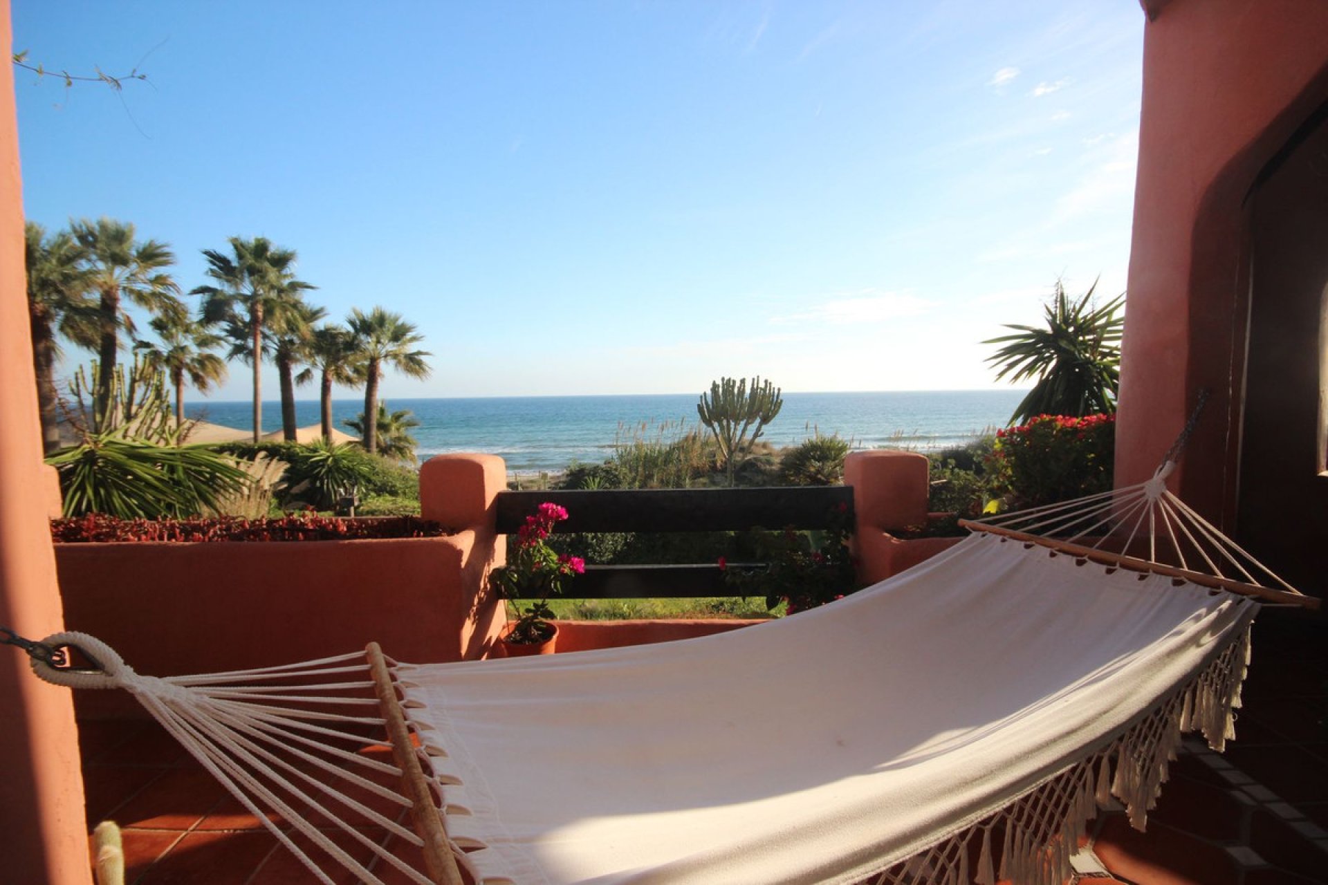 Resale - Apartment - Middle Floor Apartment - Marbella - Las Chapas