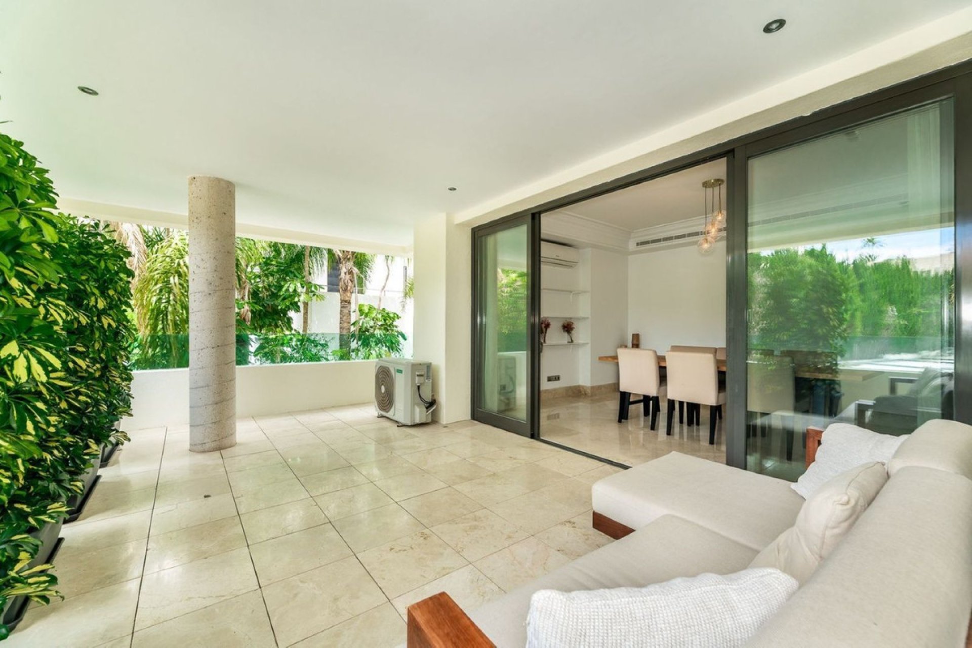 Resale - Apartment - Middle Floor Apartment - Marbella - Los Monteros