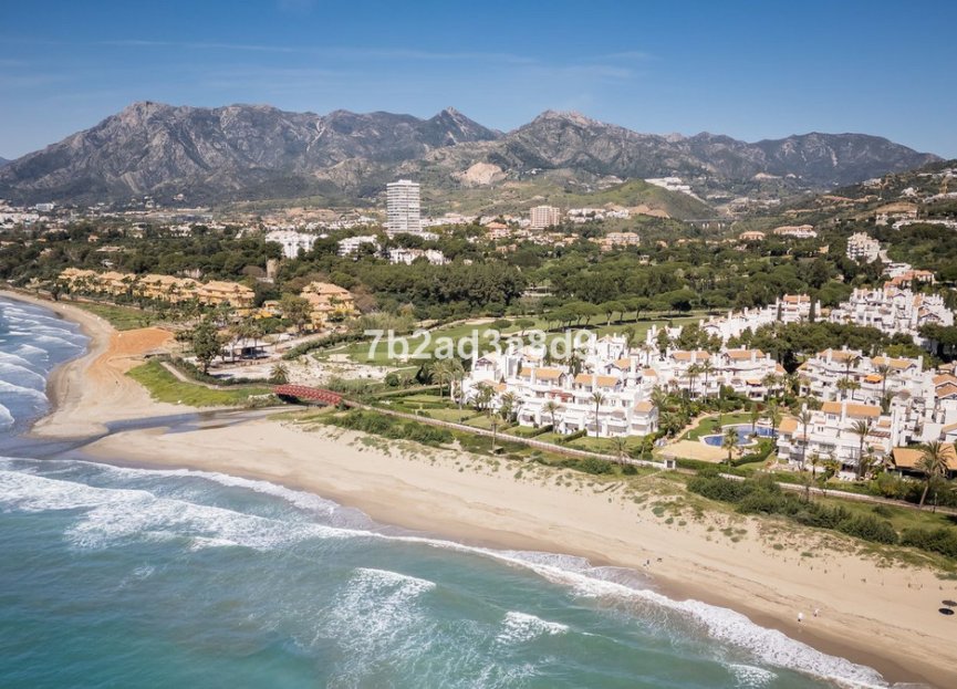 Resale - Apartment - Middle Floor Apartment - Marbella - Los Monteros