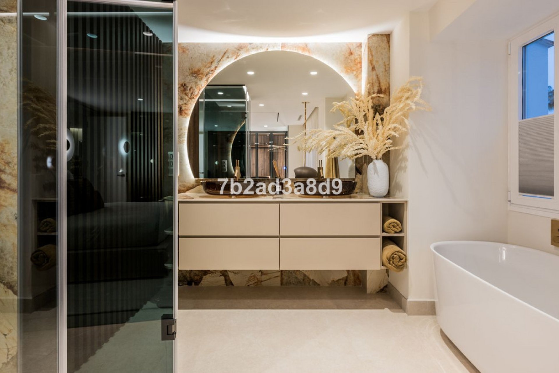 Resale - Apartment - Middle Floor Apartment - Marbella - Los Monteros