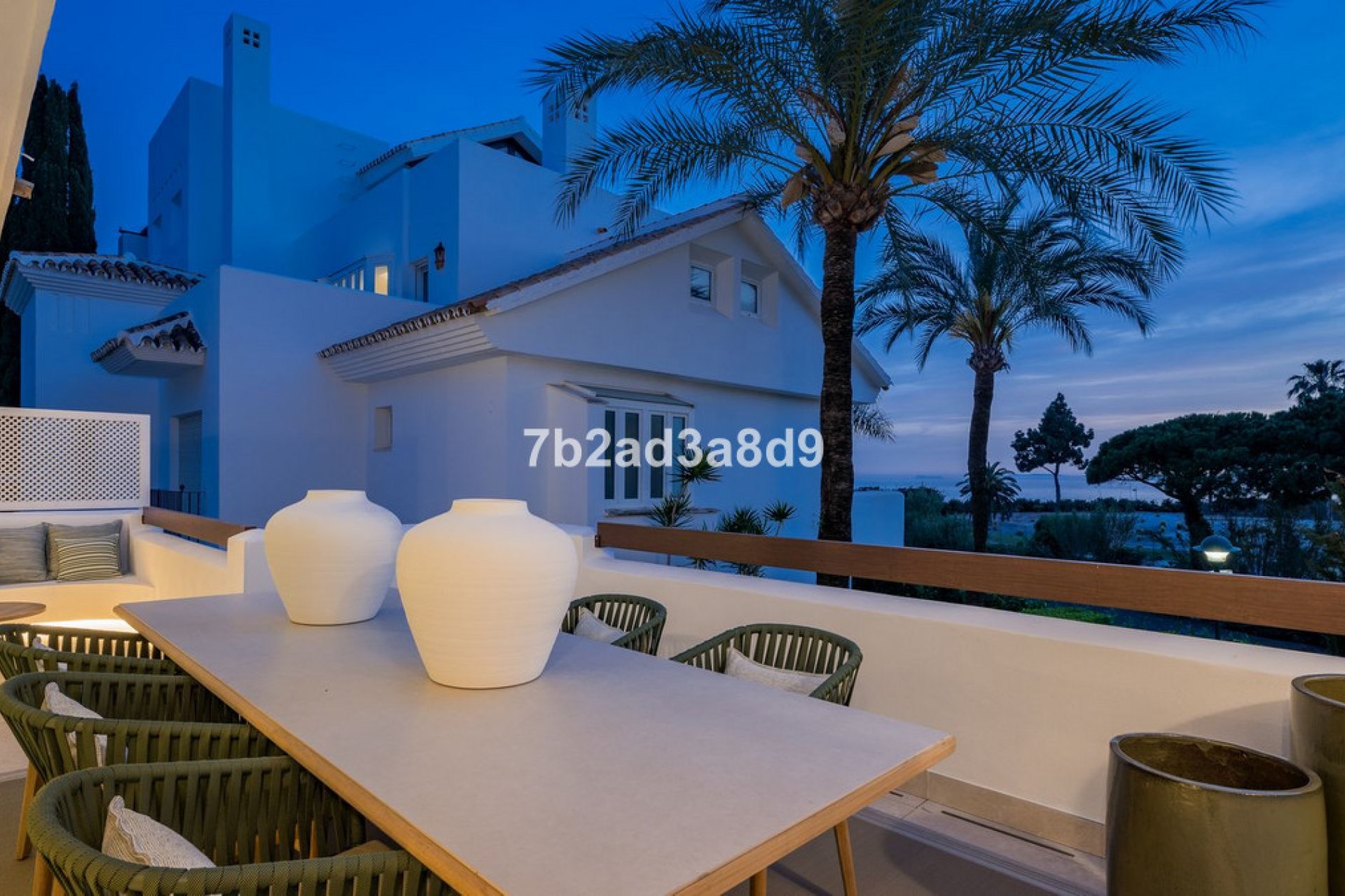 Resale - Apartment - Middle Floor Apartment - Marbella - Los Monteros