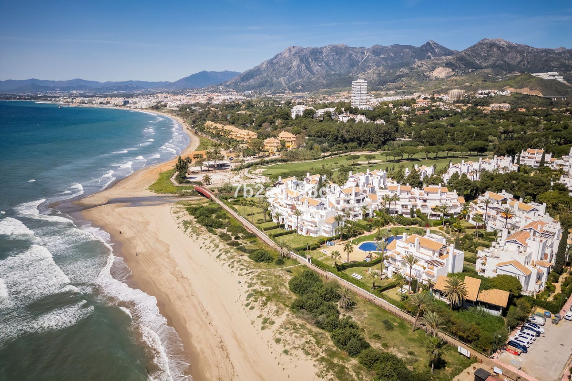 Resale - Apartment - Middle Floor Apartment - Marbella - Los Monteros